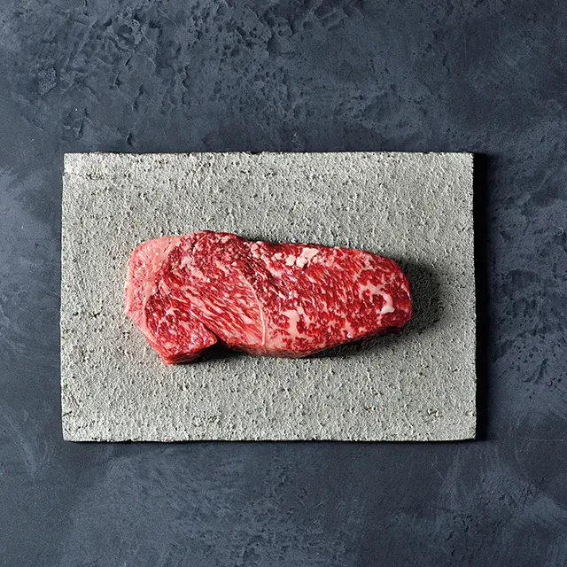 黒毛和牛熟  成肉（ロース）ステーキ用 200g ￥4,000