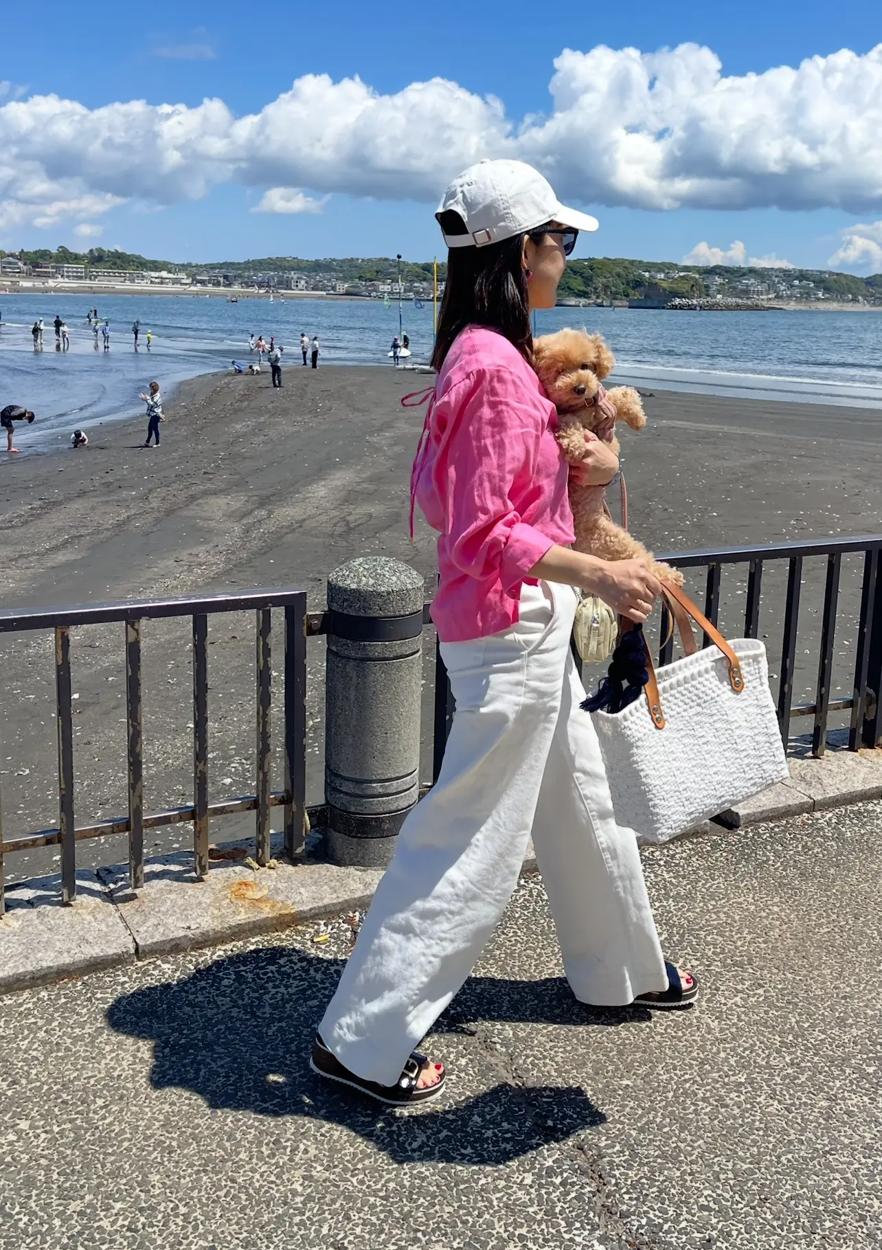 ピンクシャツと白デニムで江ノ島散策_1_3