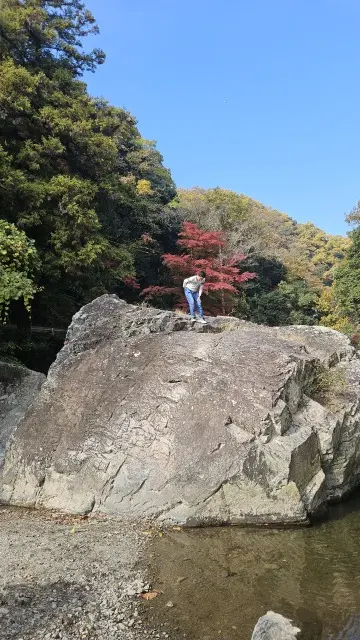 UNIQLO感謝祭戦利品とお気に入りスニーカーを身に付け秋を堪能@摂津峡_1_6