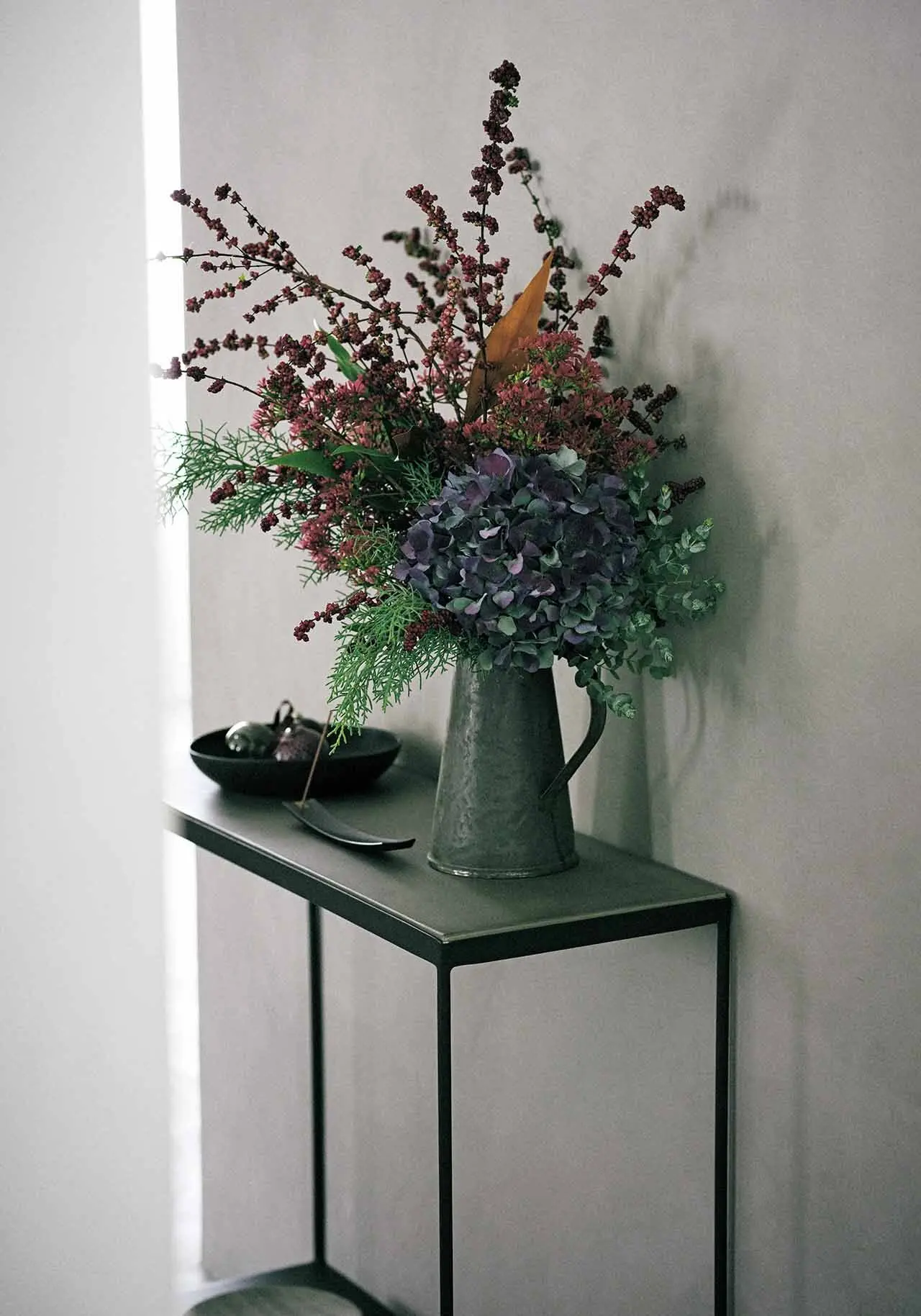 お客さまを出迎える花はインパクトを大切に