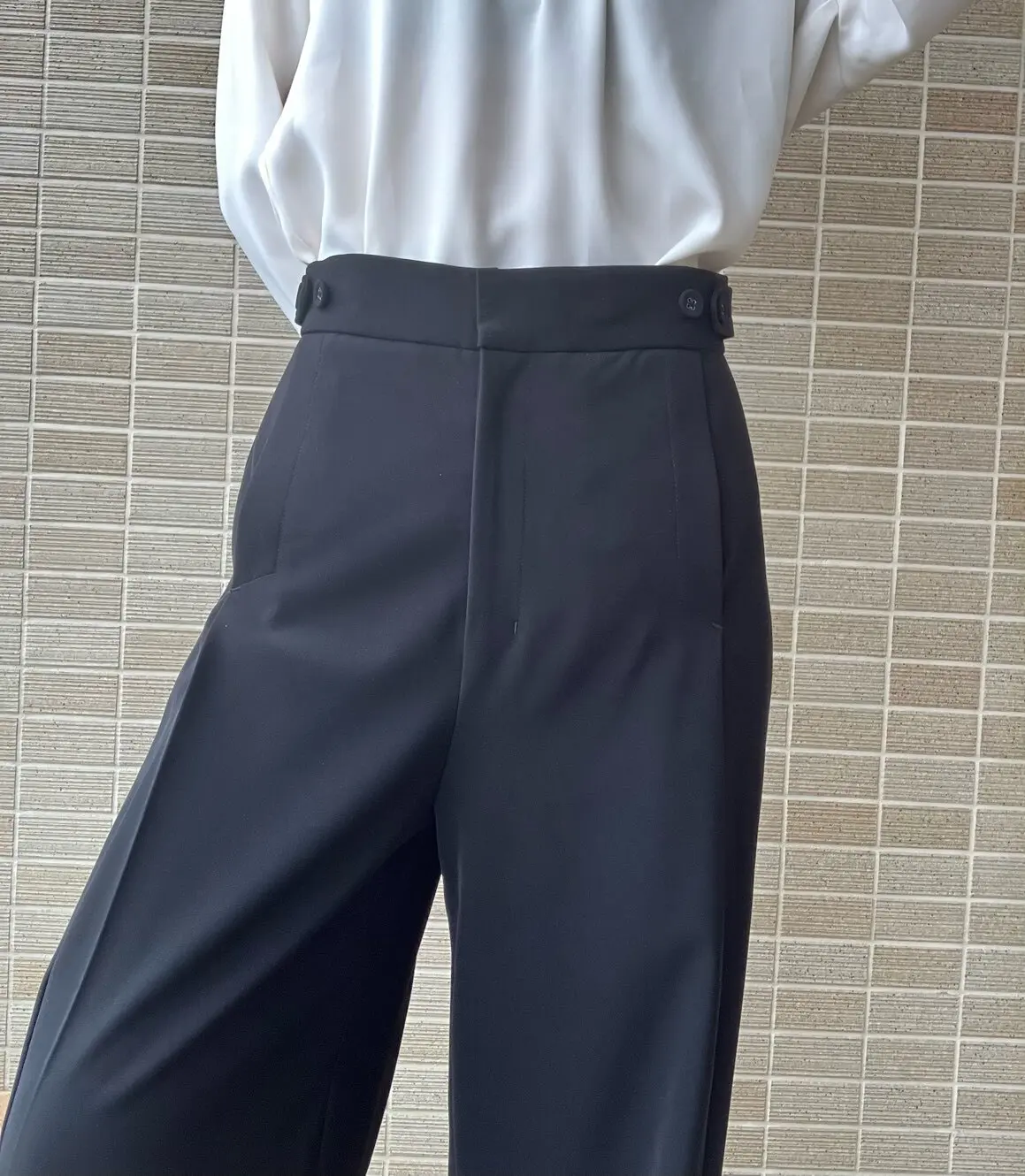 エクラ eclatmagazine エクラプレミアム Ebyeclat 優美なセミワイドパンツ ワイドパンツ 50代ファッション 50代おしゃれ アラフィーファッション Jマダムのおしゃれ 骨格ウェーブ