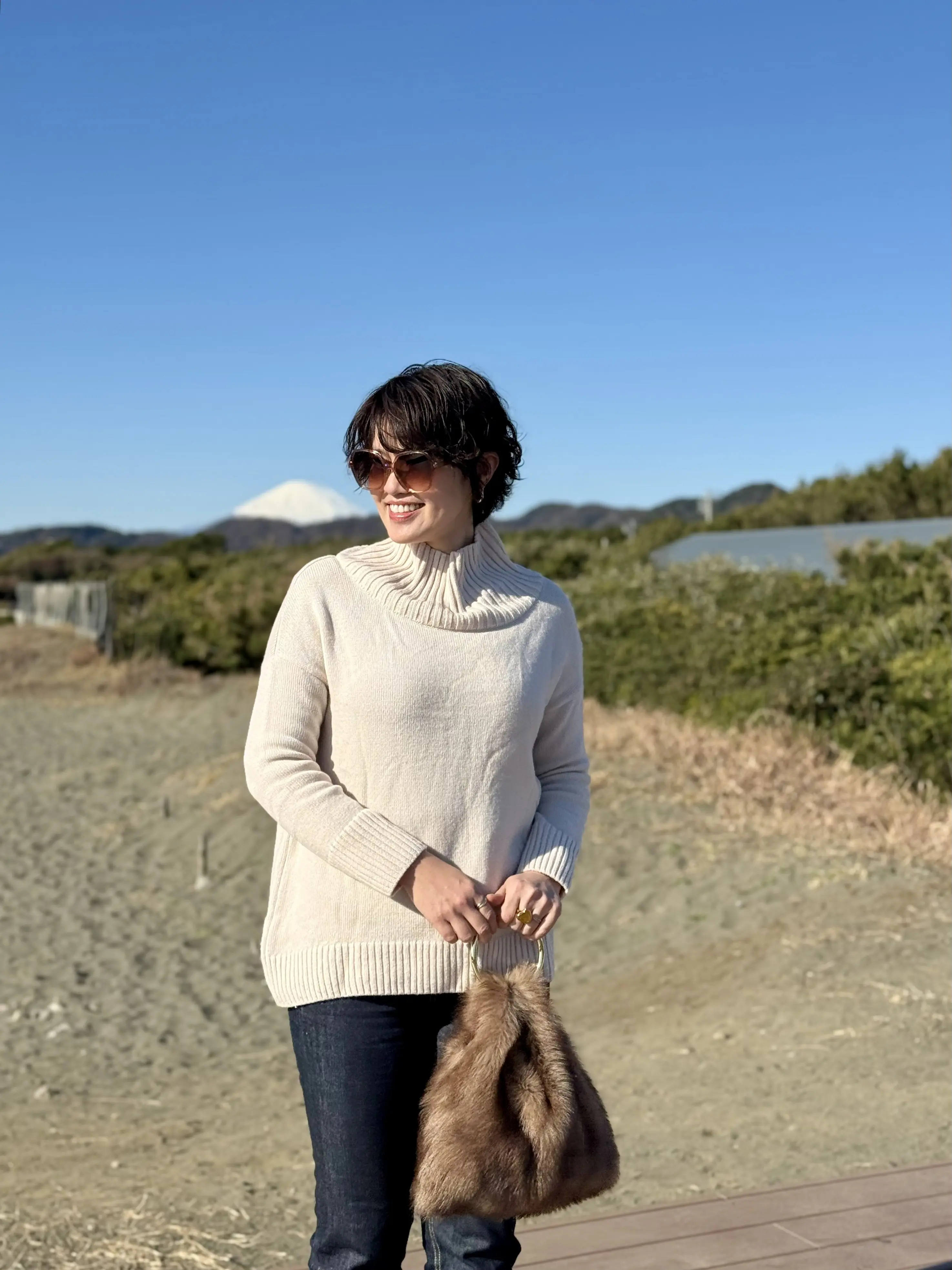 ボトルネックニット愛は、何年経っても止まらない♡_1_2