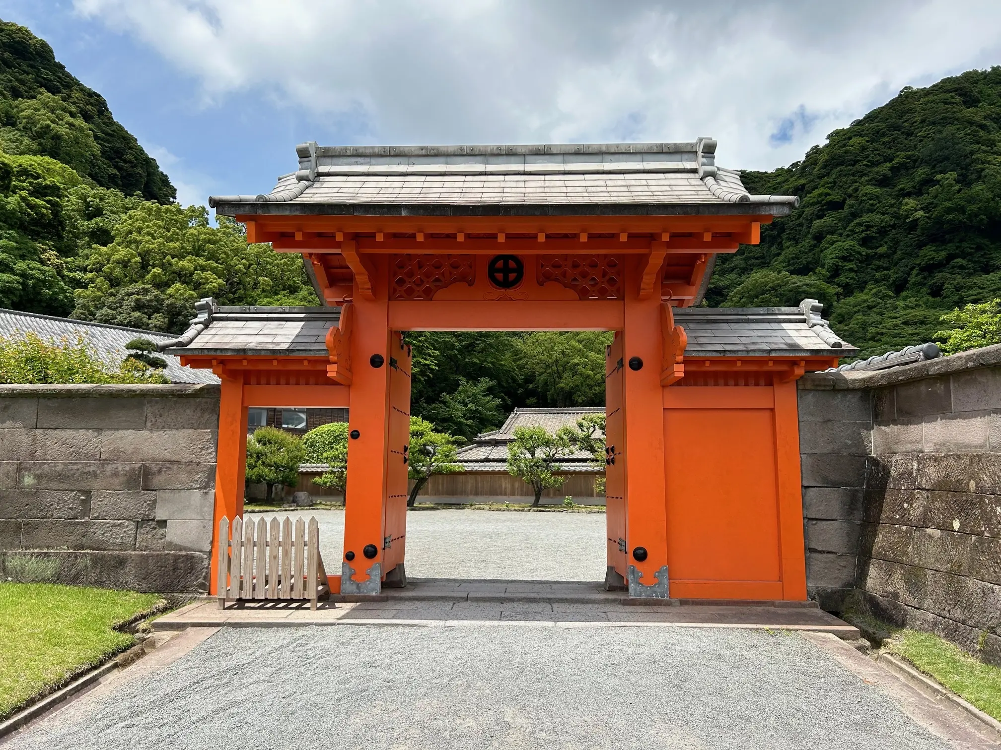 仙巌園　錫門