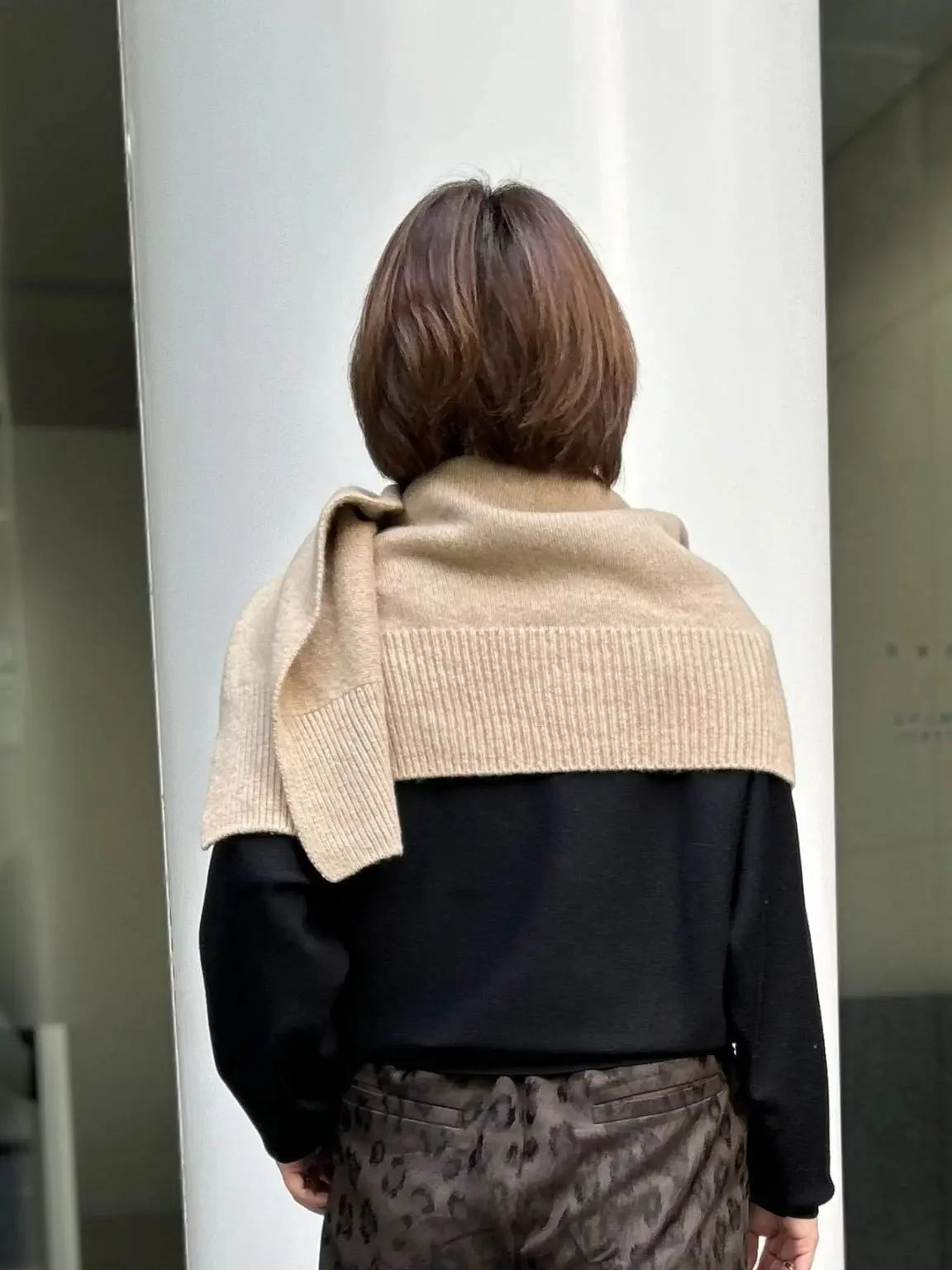 巻くだけでお洒落に変身♪都会的な抜け感を演出できる 「PROTAGONISTA・カーディガン風ストール」【50代ファッション】_1_6