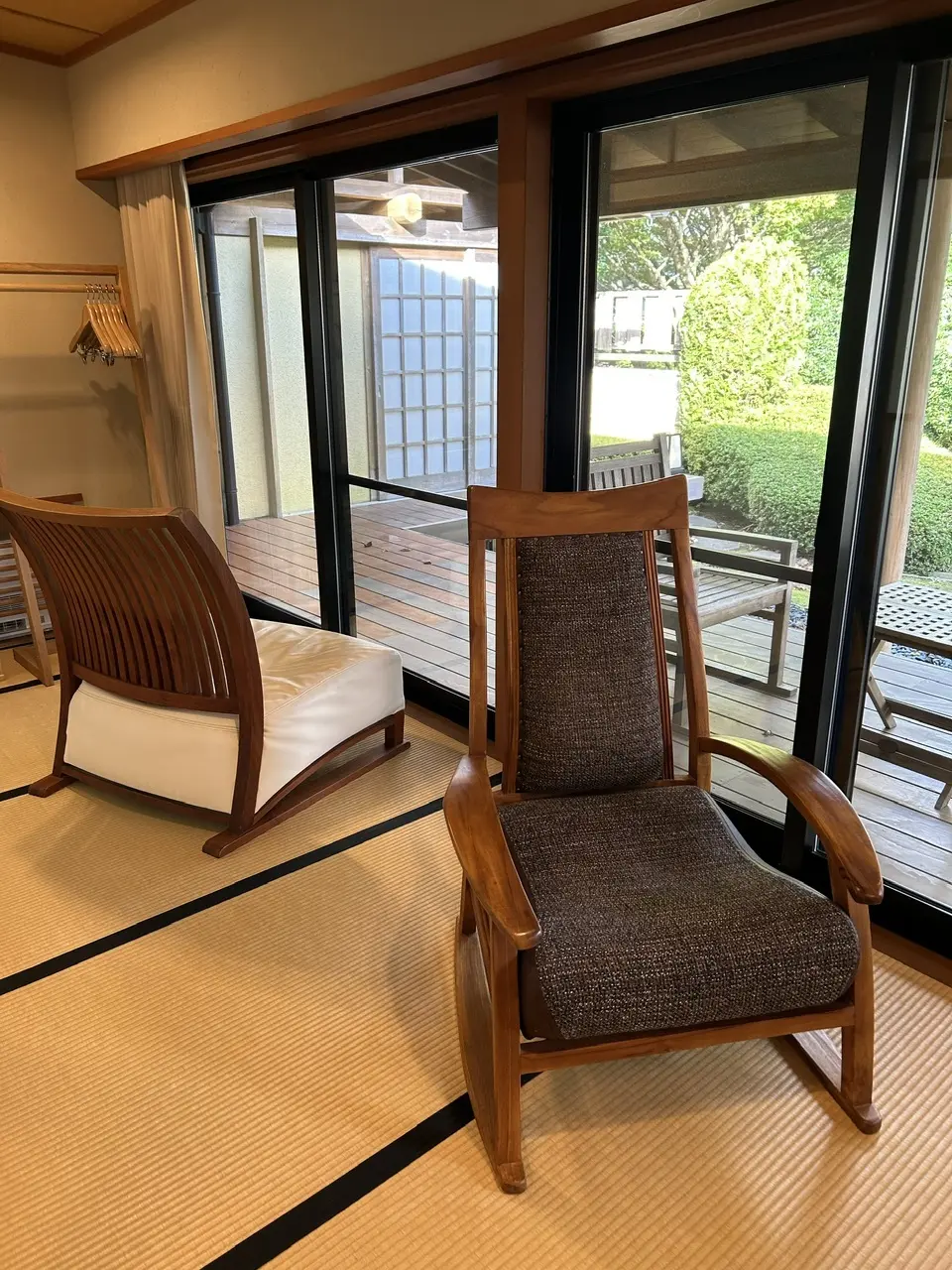 仙郷桜別邸奥の樹々　客室　椅子