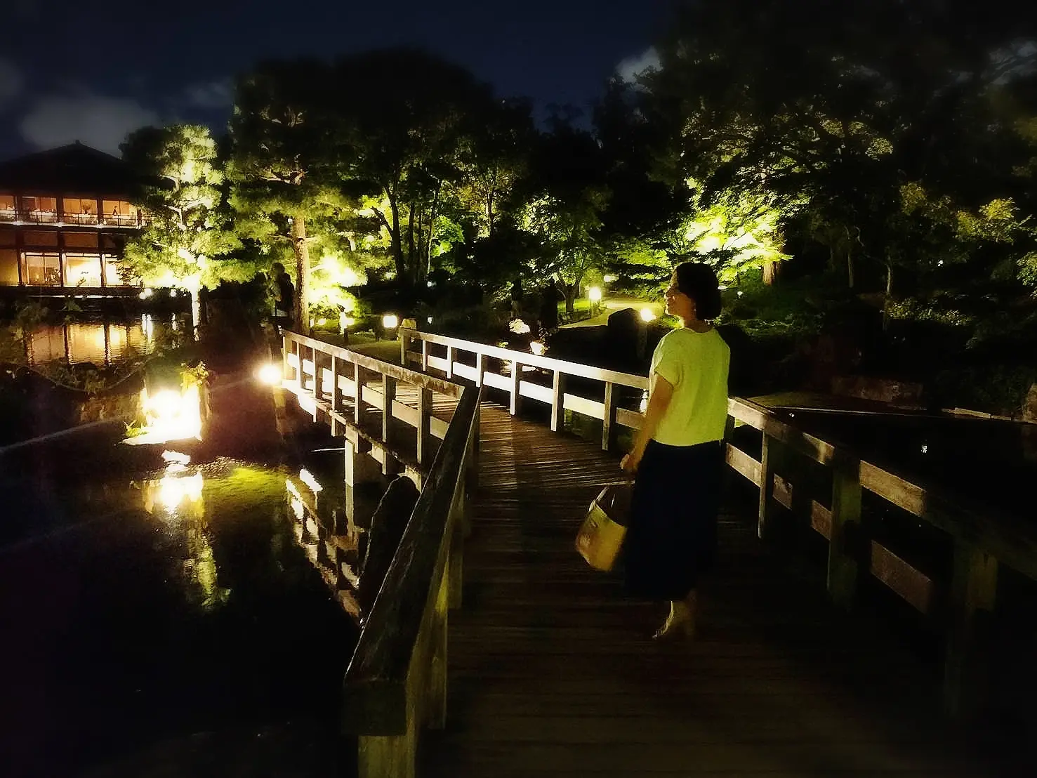 名古屋、徳川園の夕涼みライトアップ、40代ファッション
