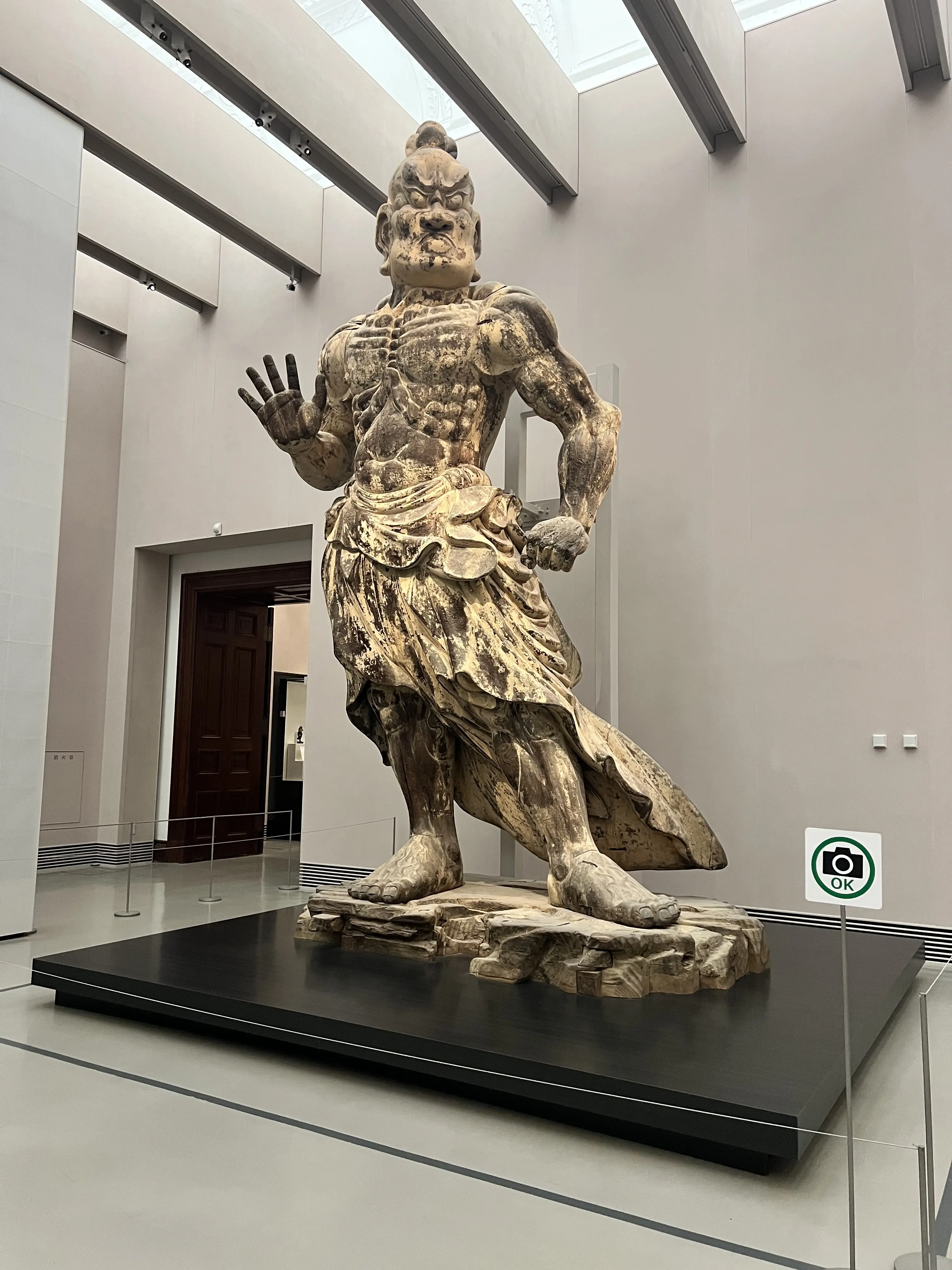 金剛力士立像