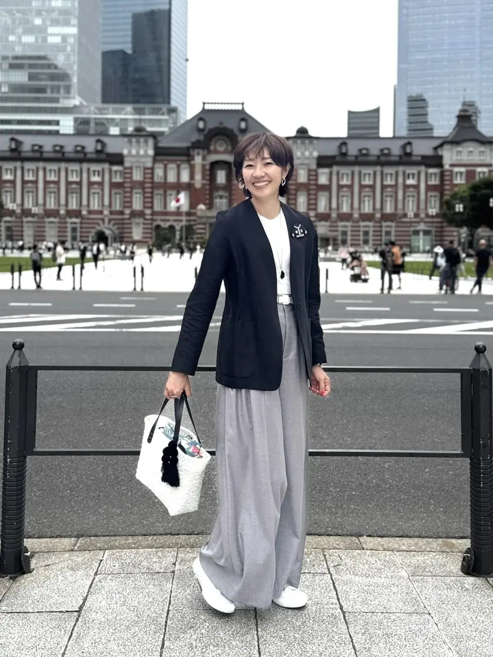【おしゃれな50代のZARAコーデ】この夏は小物を取り入れた”モノトーンコーデ”が人気！_1_5