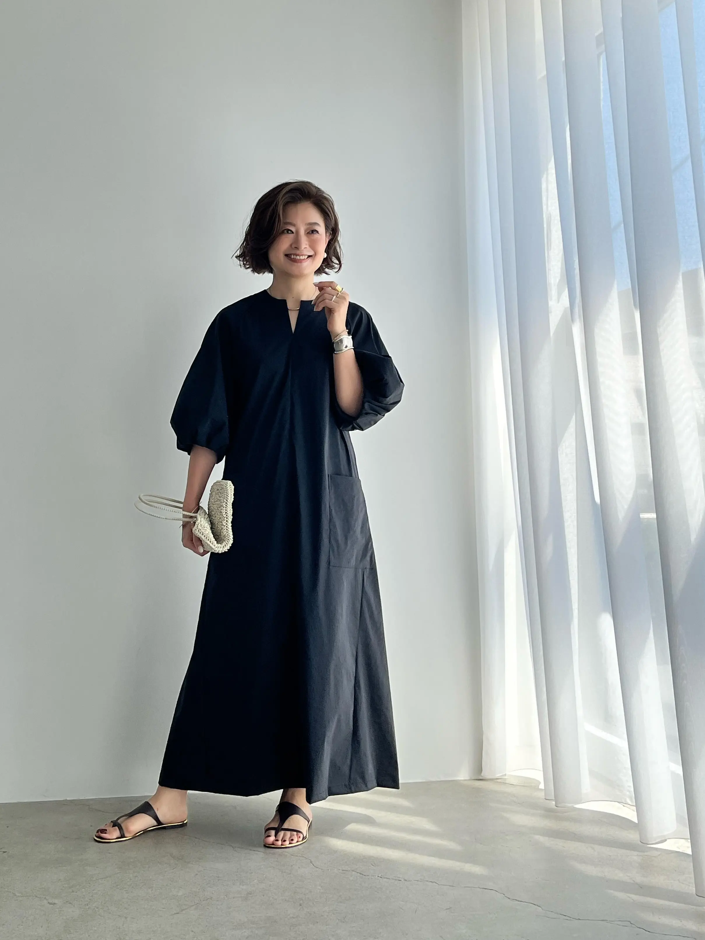 三尋木奈保さんの夏のリゾートワンピースコーデ