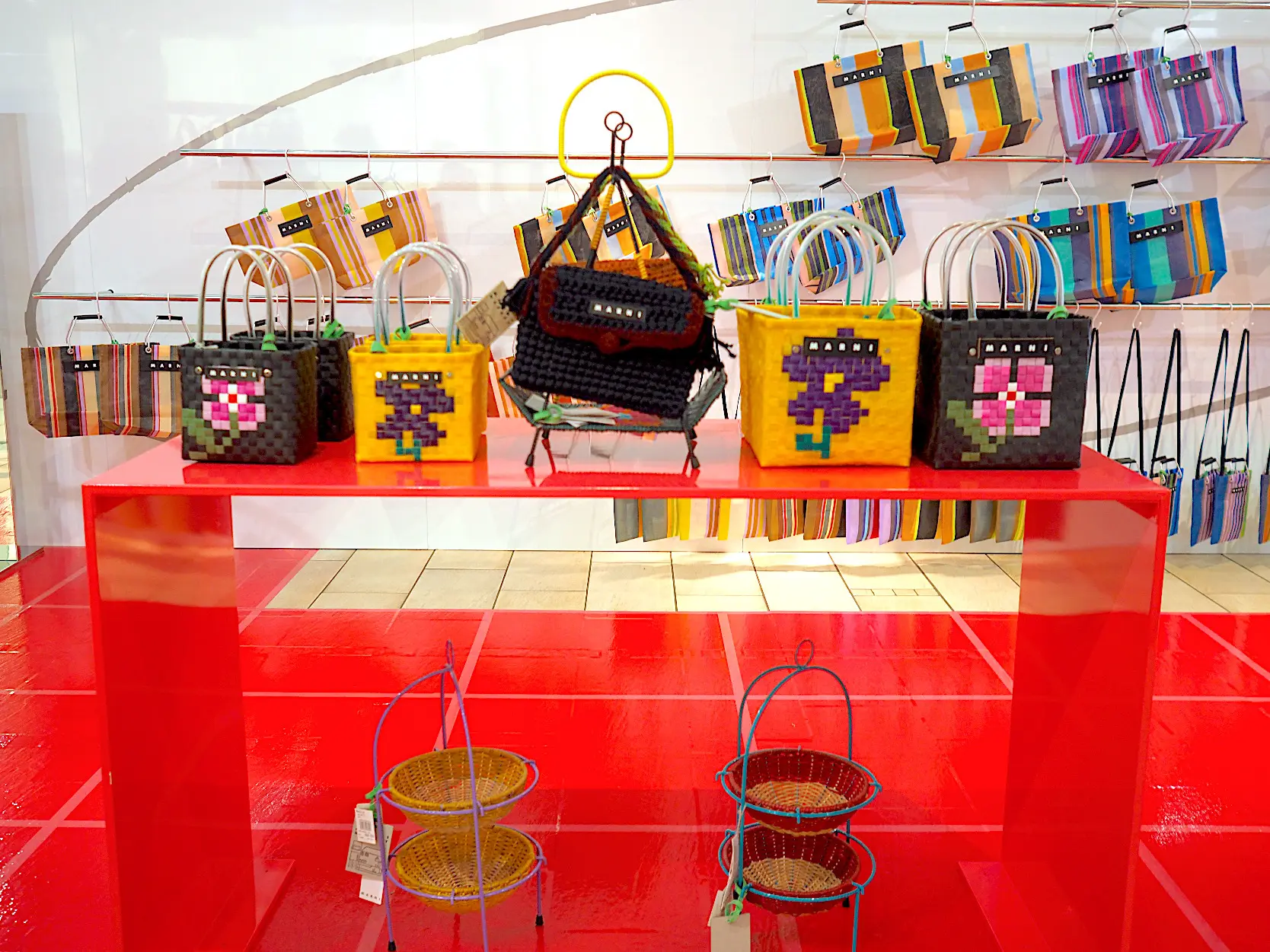 レモン MARNI MARKET TAHA FLOWERS BAG