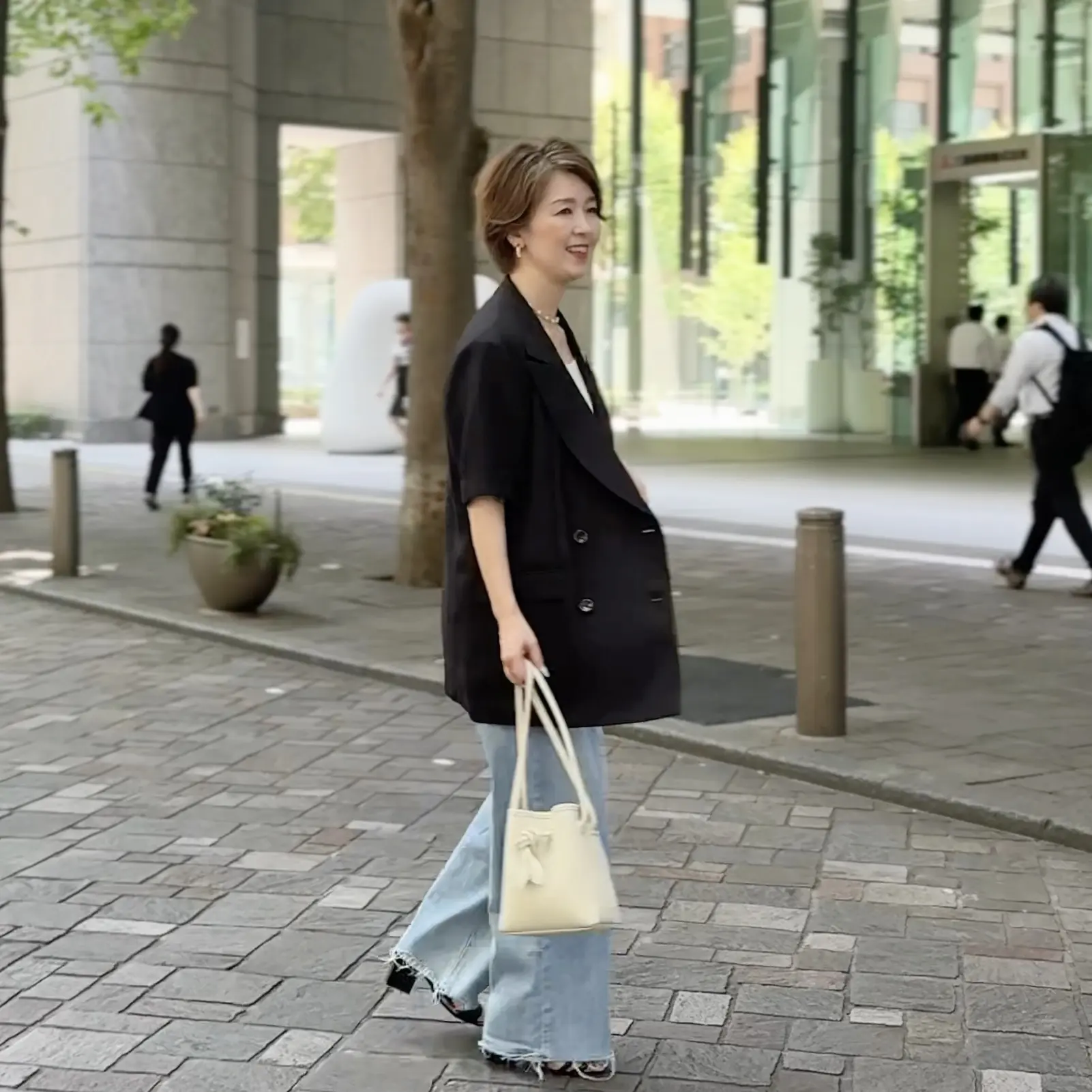きちんと感も涼しさも〜半袖ジャケットで楽しむ大人カジュアル_1_7