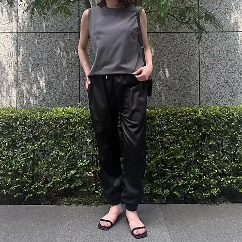 【50代 ファッション】気温35度に何を着る？真夏の大人コーデ15選_1_14