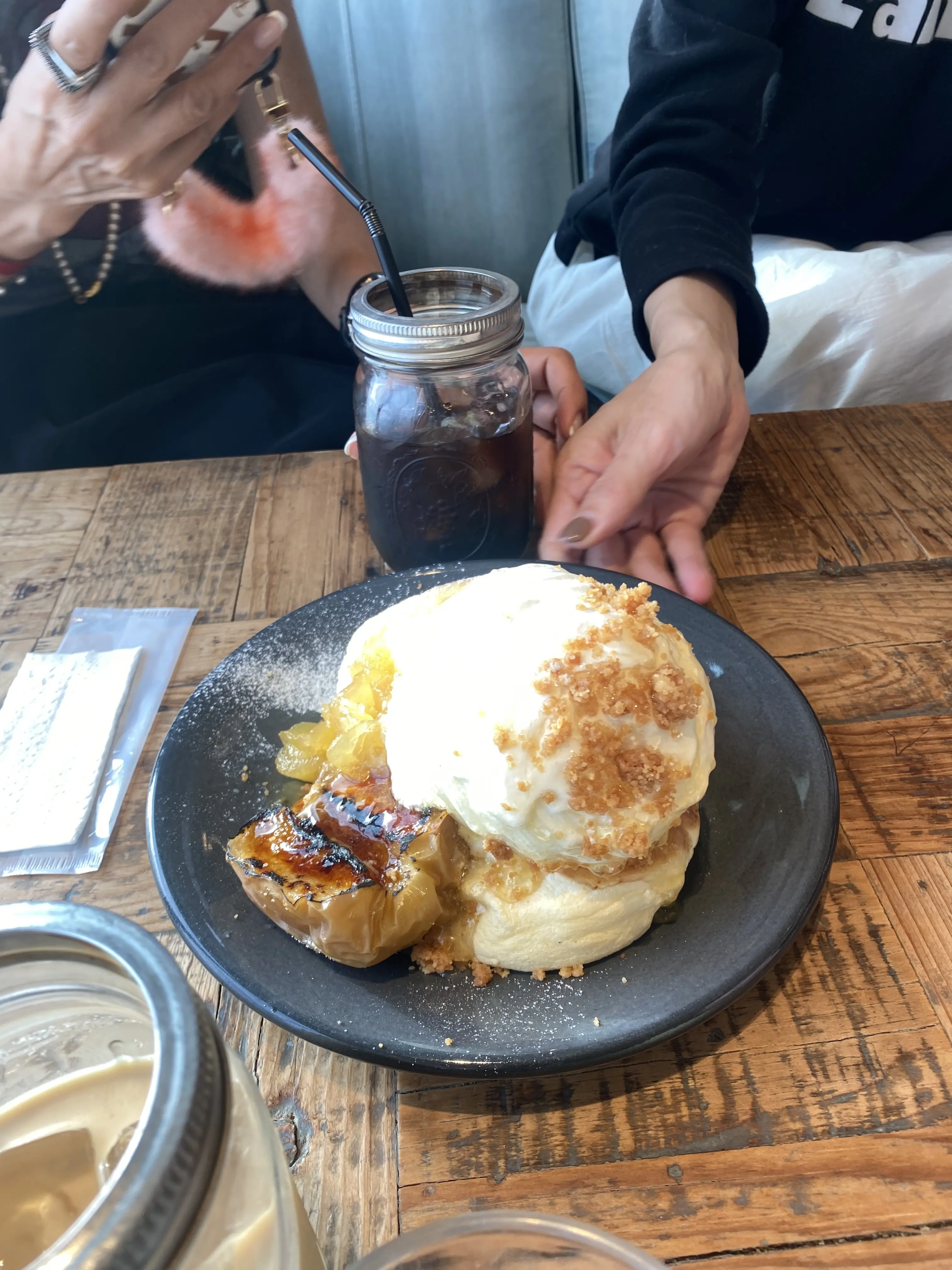 ハーフコートで秋の装いをアップデート_1_15