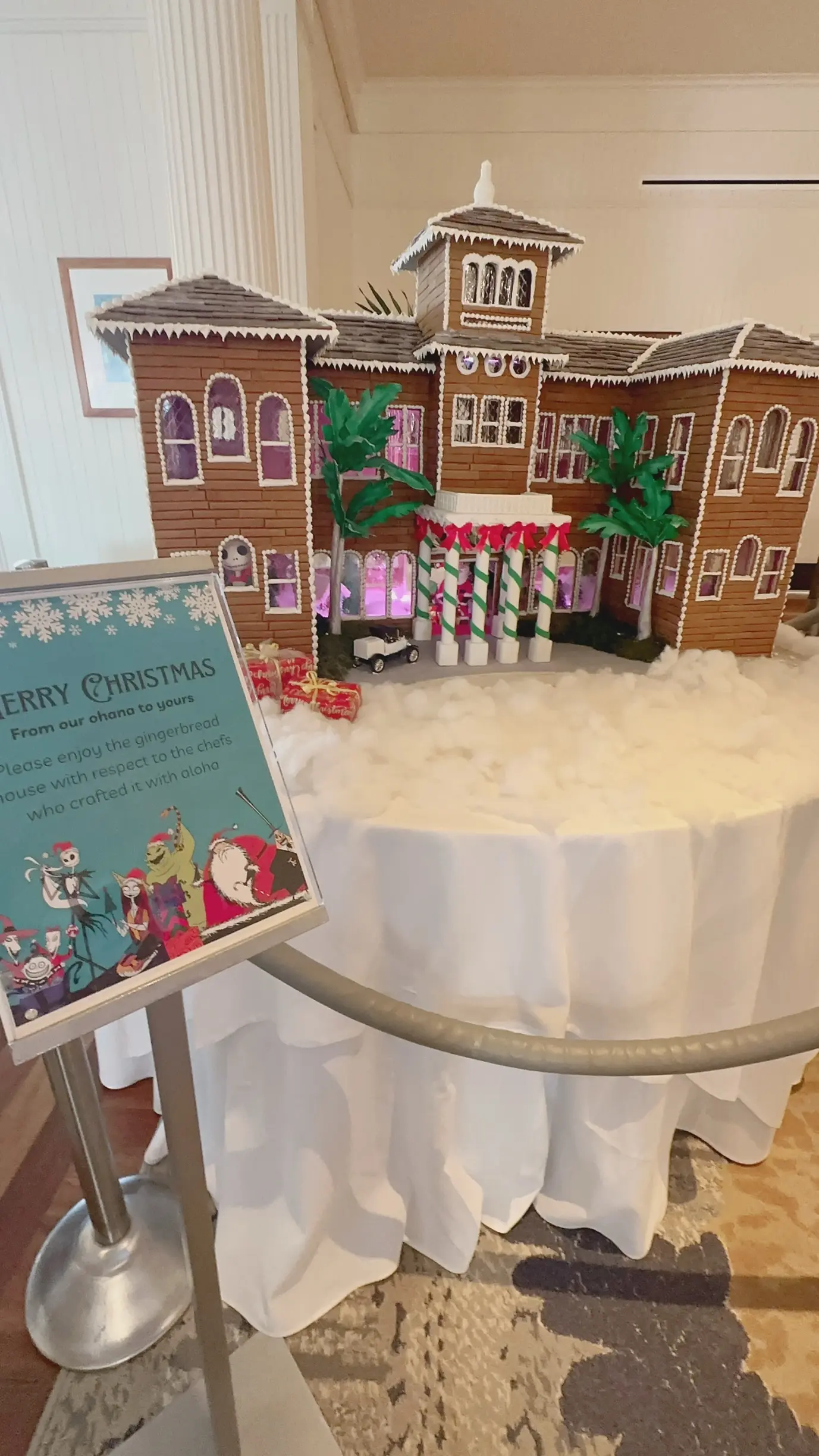 モアナサーフライダー室内モニュメント