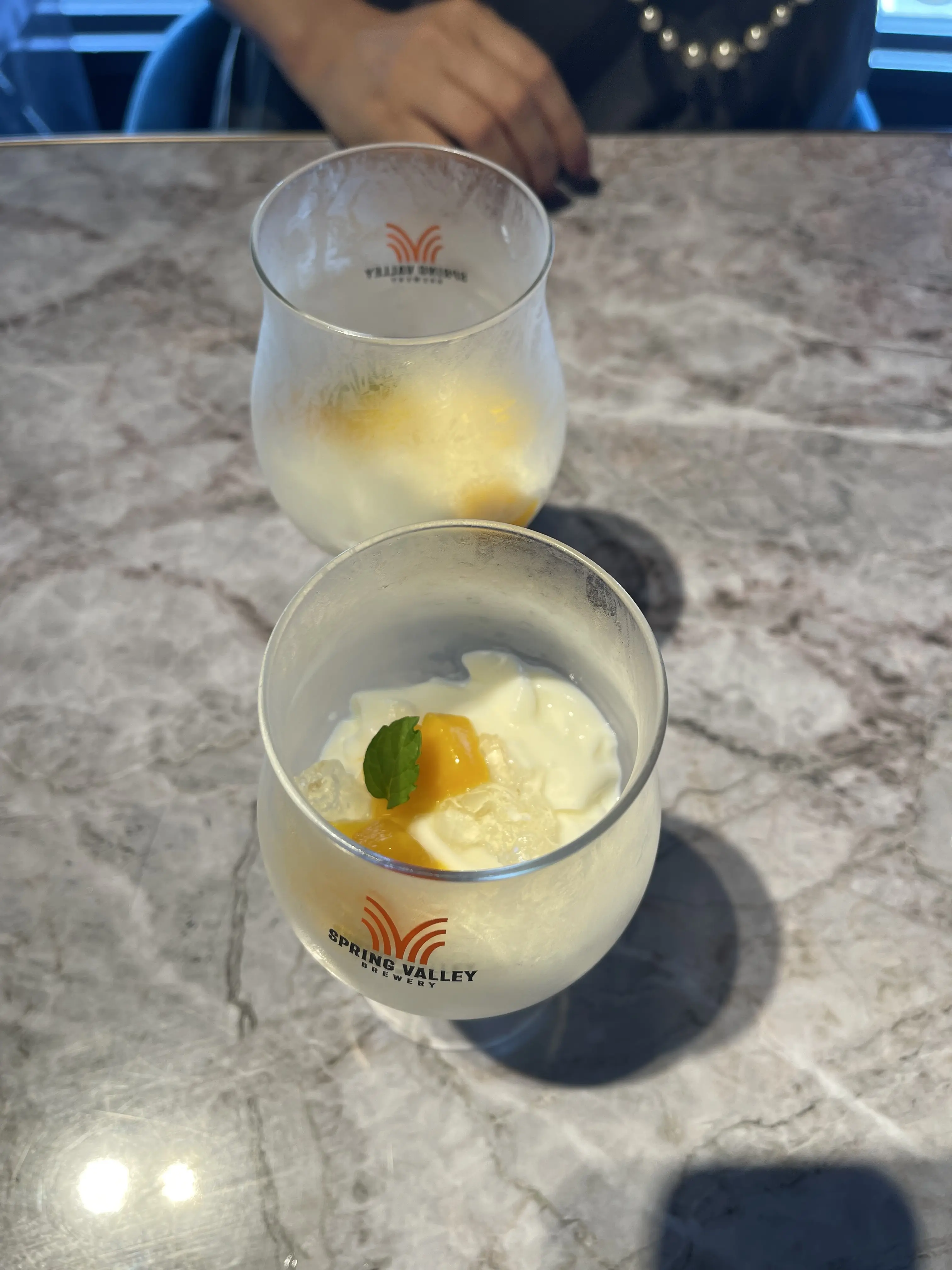 大人の休日in代官山◇アイスグリーンのワンピースを着て、昼飲みビールと大人気ドーナツ。_1_5-2