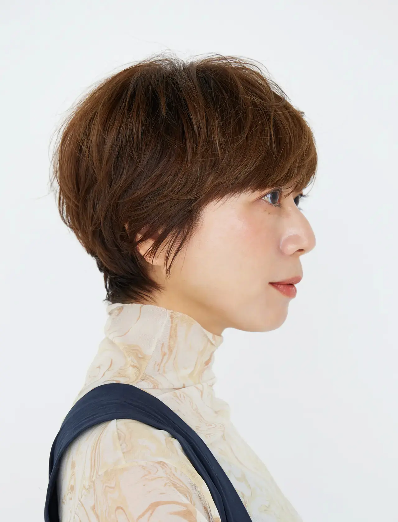 こなれ感も抜群！遊び心のあるハネ感ショートなら、気分もボリュームもアップ