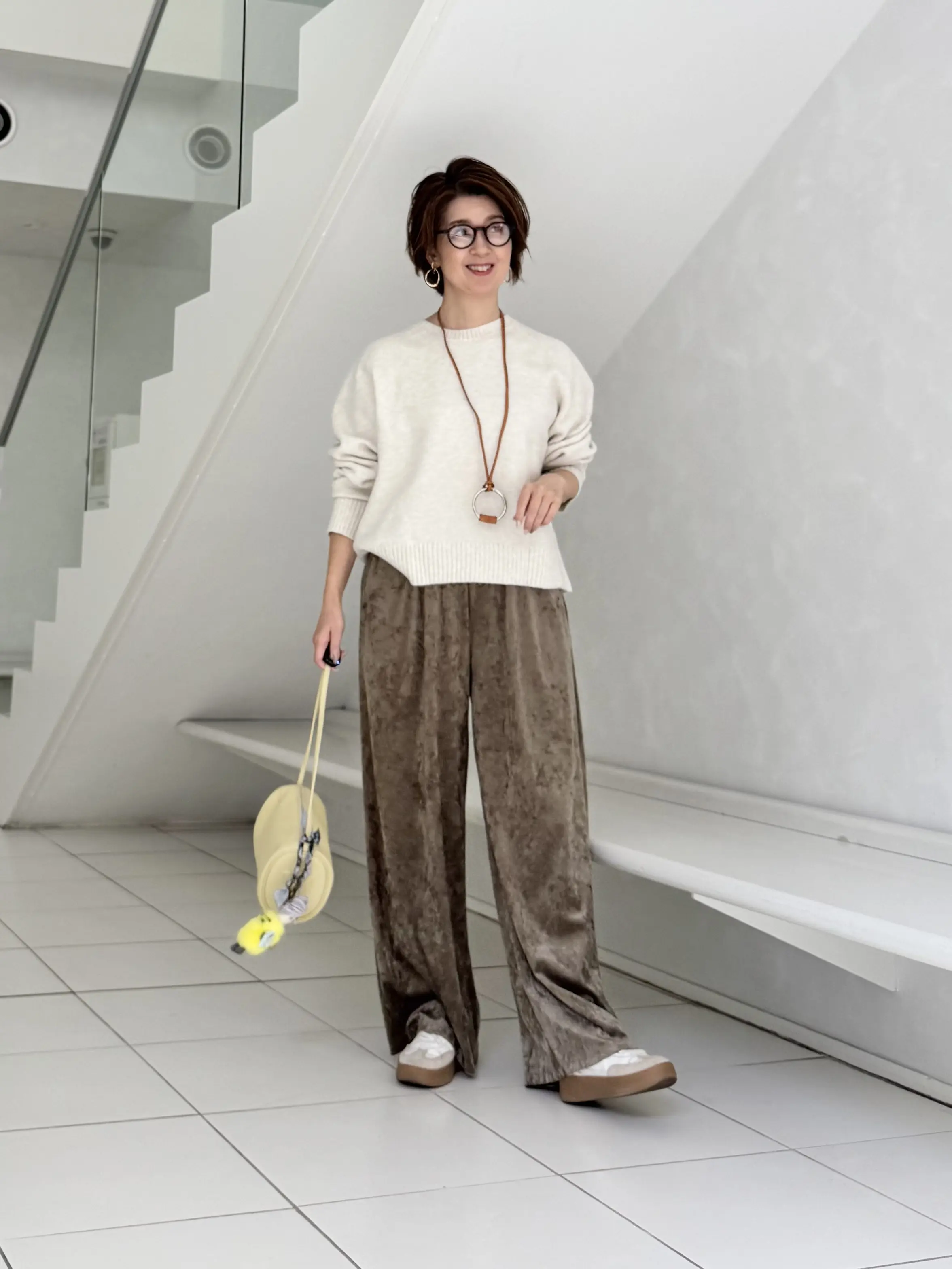 “ラクなのに上品”を叶えるベロアパンツ着回し5選_1_5