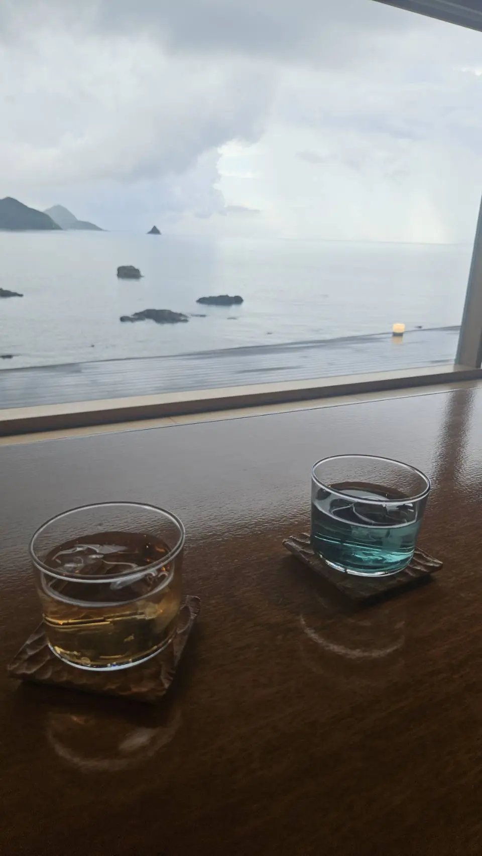 ラウンジ