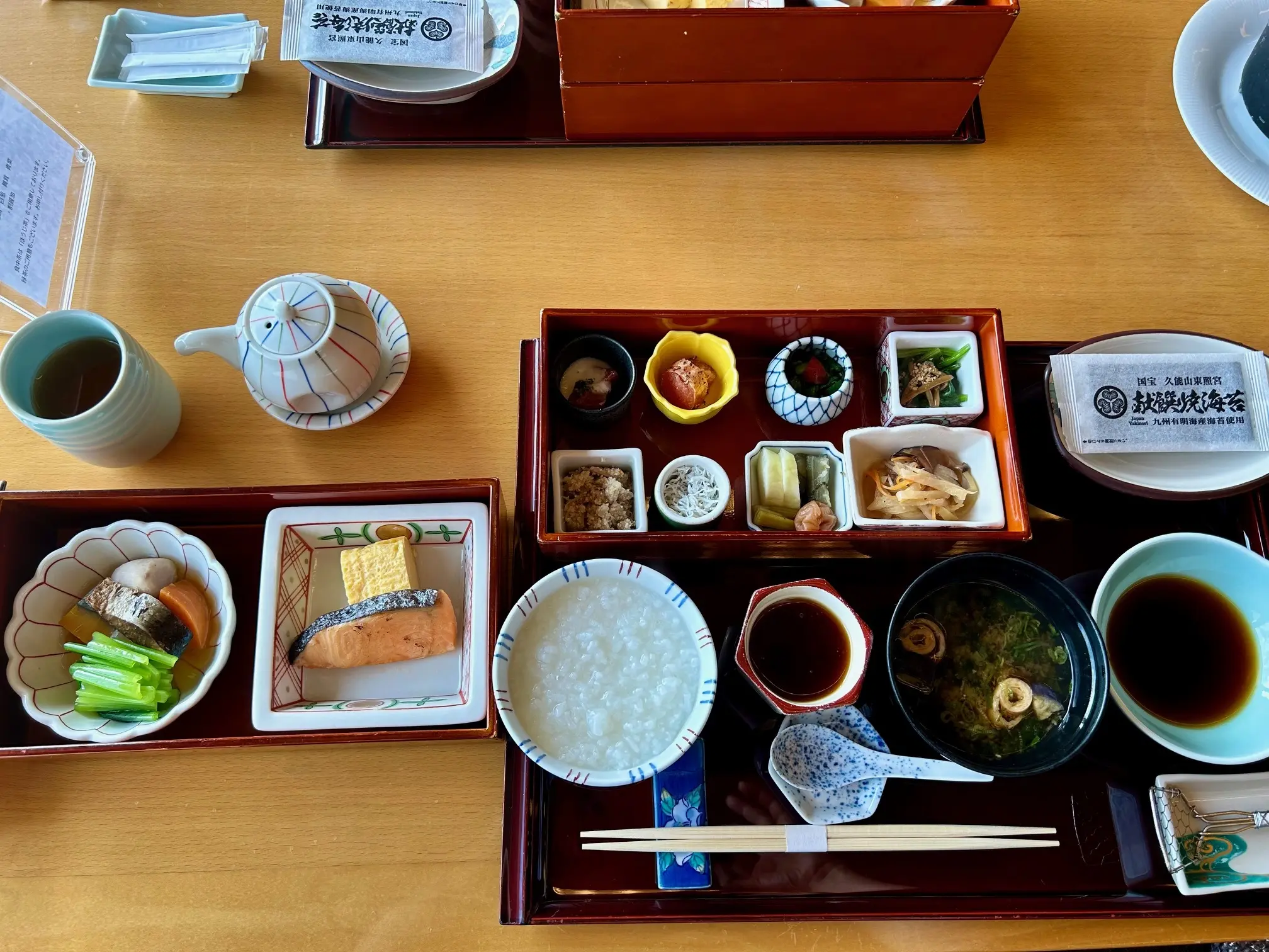 朝食