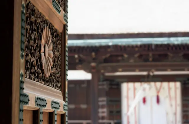 京都の皇室ゆかりの社寺　泉涌寺の月輪陵の外観