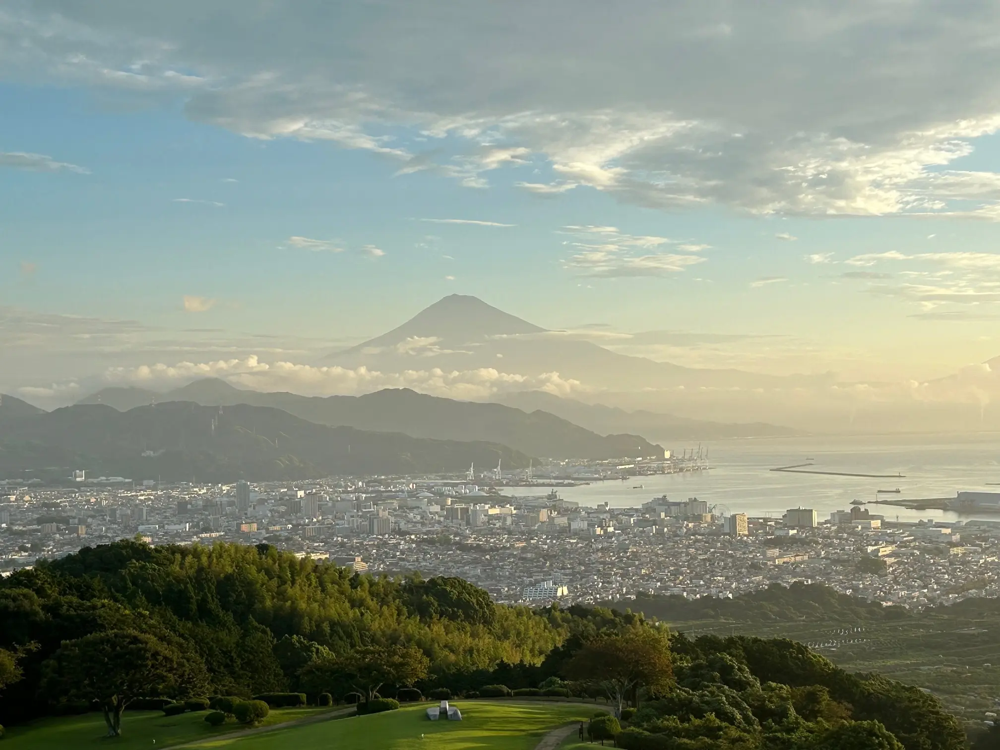 日本平ホテル客室からの富士山