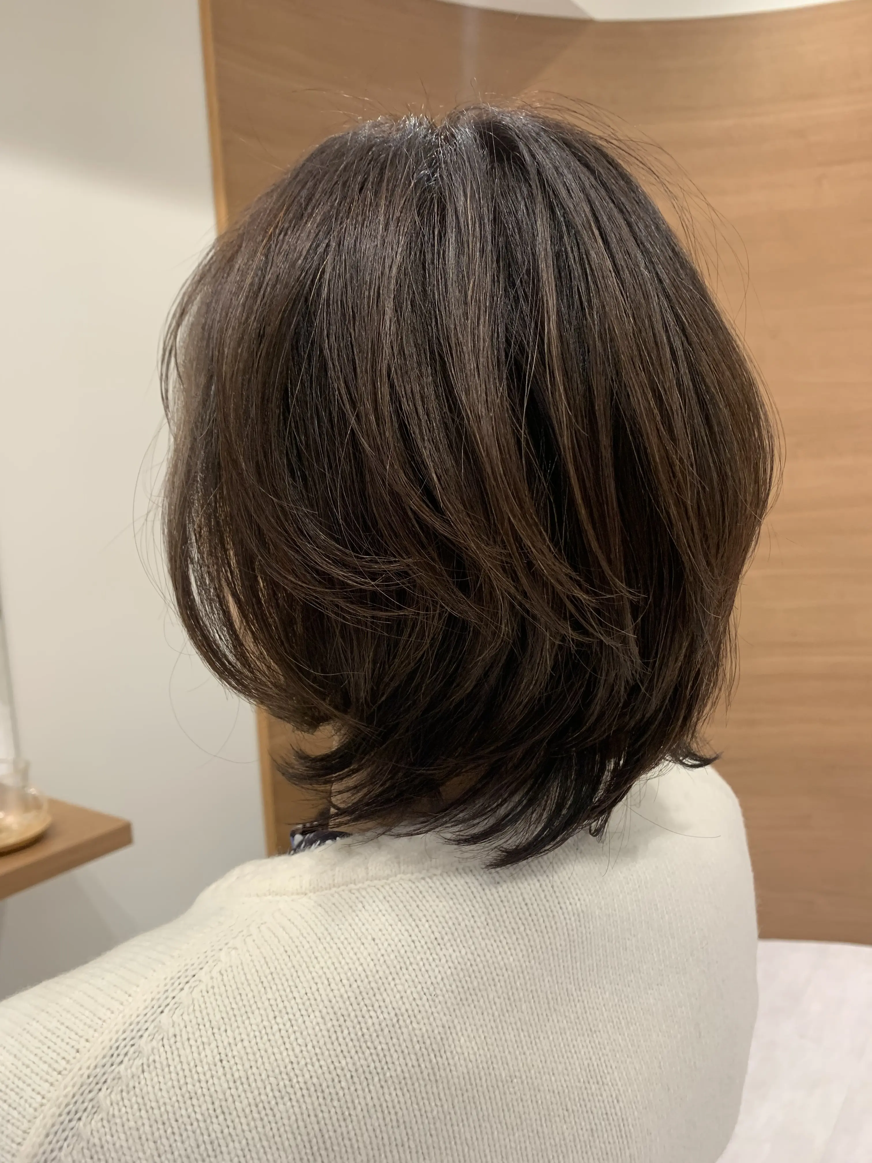 50代ミディアムヘアの女性