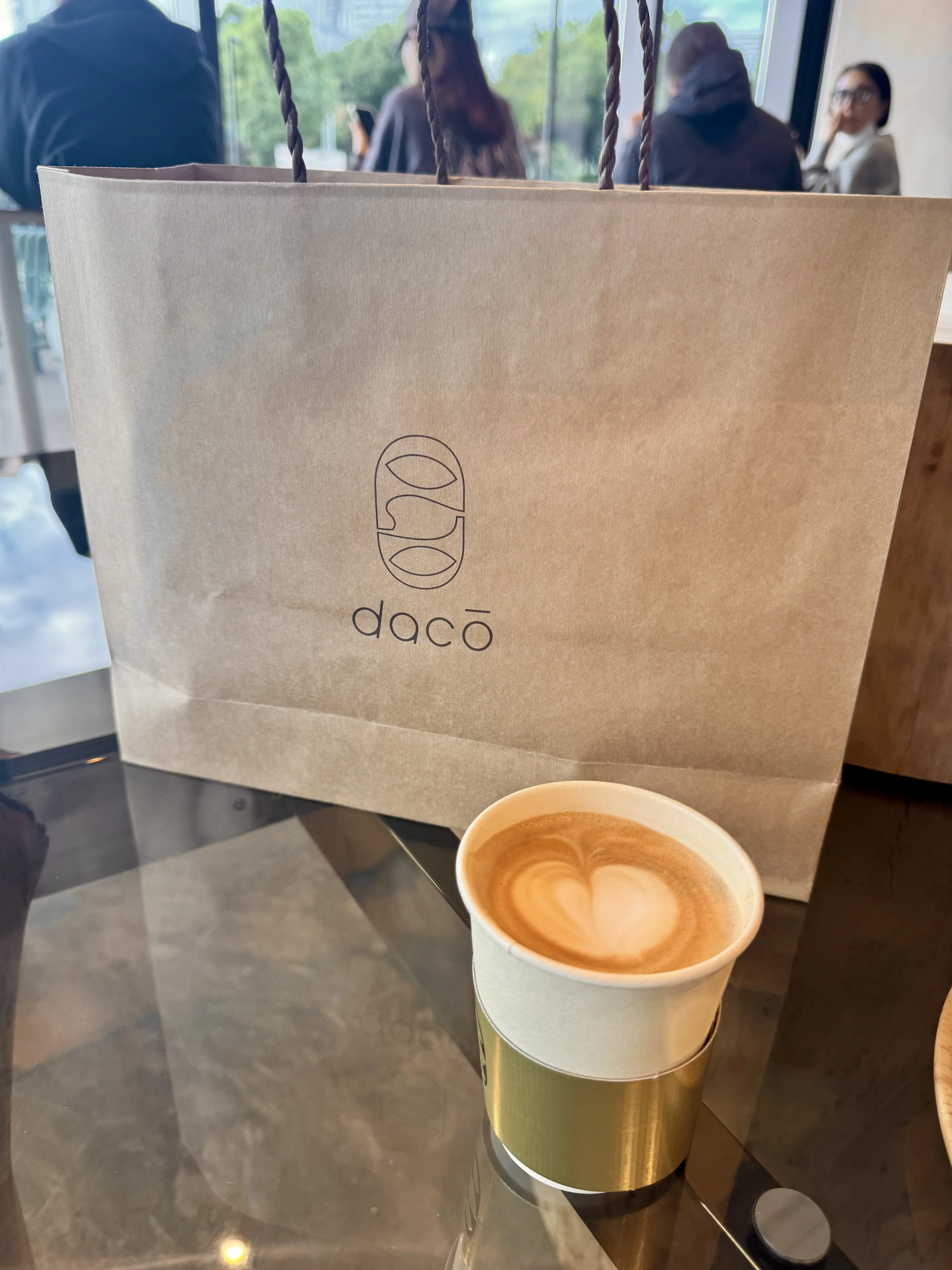 連日行列の新スポット!生ドーナツ「I’m donut?」とベーカリー「dacō」が「横浜ティンバーワーフ」に同時オープン!_1_11