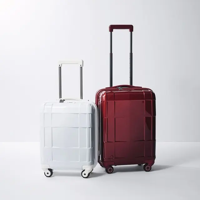 【機内持ち込みOK！スーツケースの最新】コンパクトでもたっぷり収納！ プロテカのスーツケース