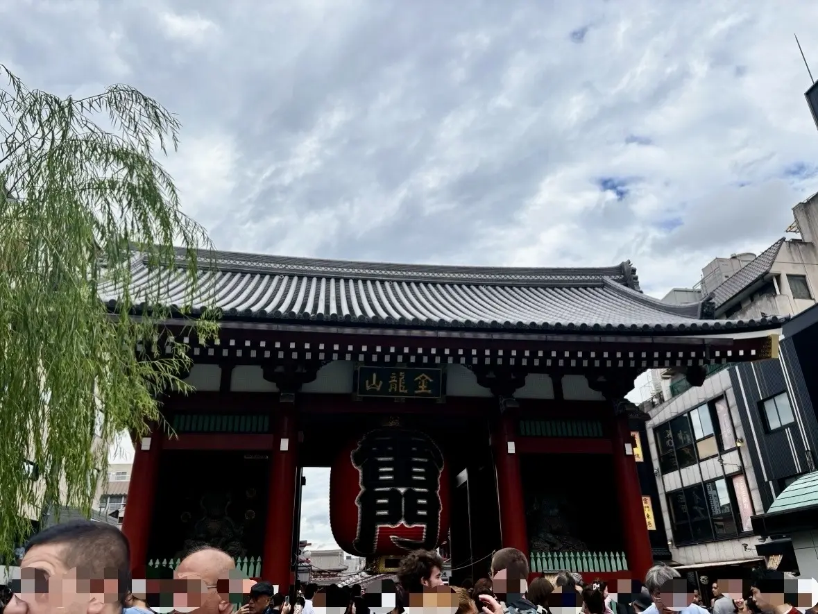雷門前