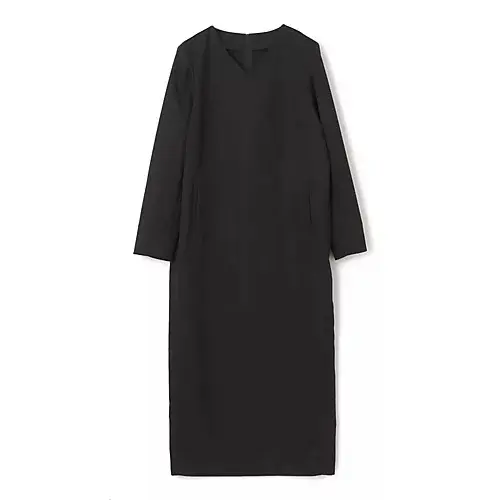 骨格診断 ストレートタイプにおすすめ ワンピース　E by eclat　Vネックコクーンワンピース￥22,000