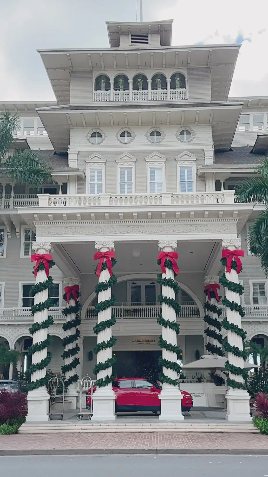 モアナサーフライダー外観