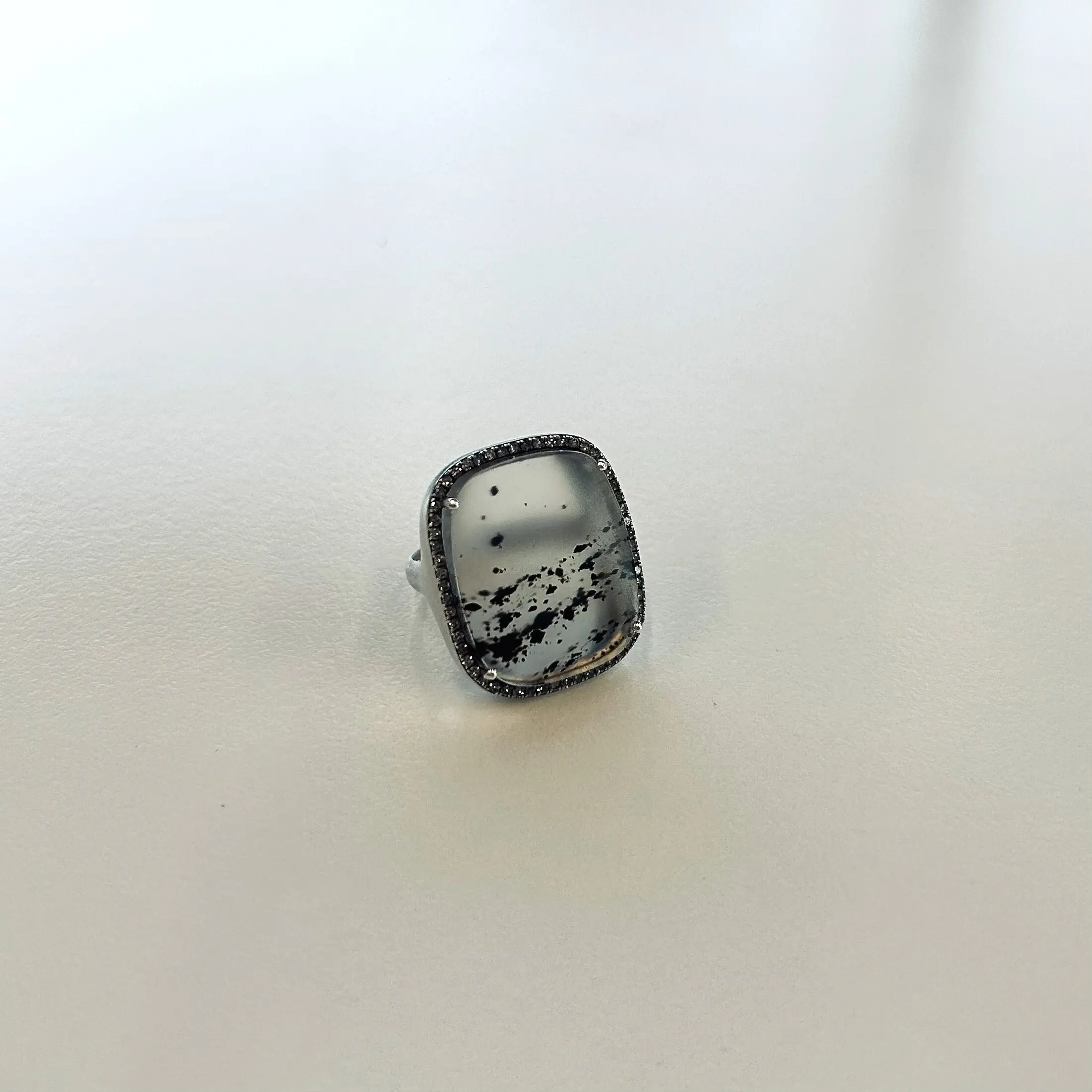 日本のジュエリーブランド アドリン ヒュー リング エクラ編集部員の激推し