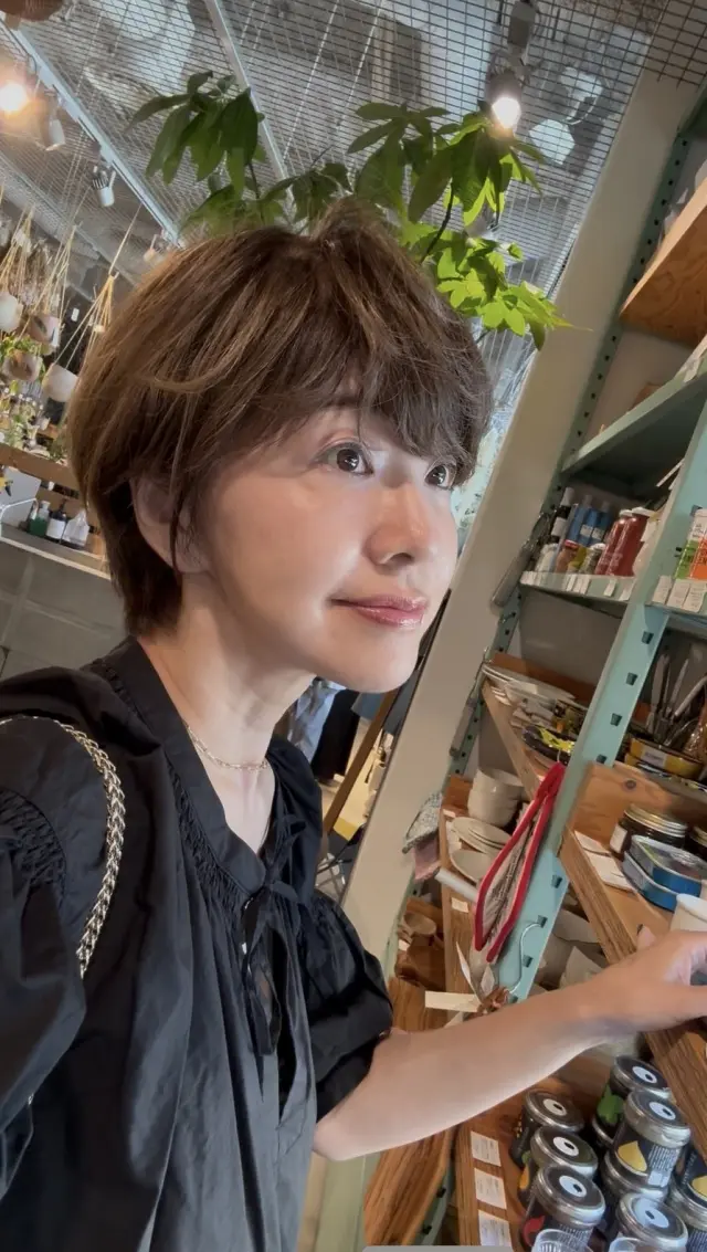 夏、大好きなブラックワンピースで毎日がスペシャル！_1_8
