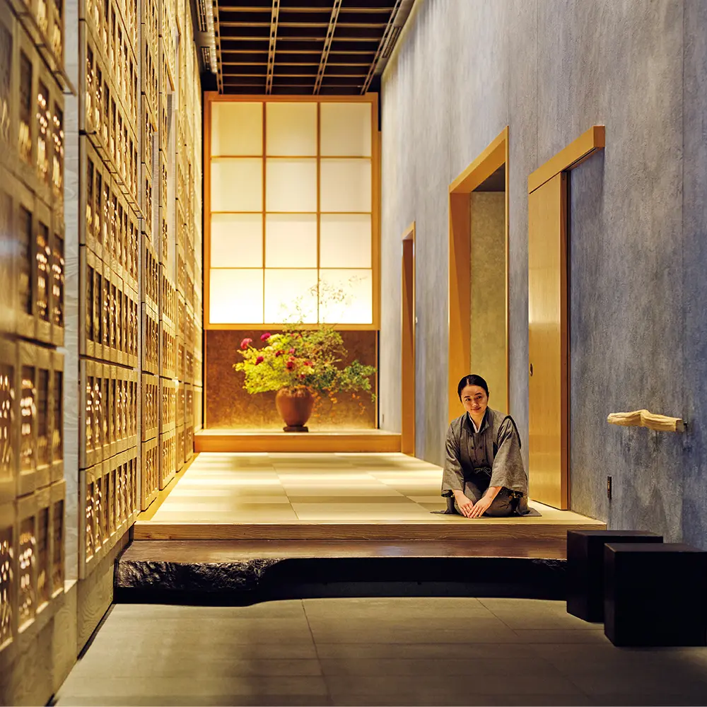 東京駅から約10分。都心に現れる“塔の日本旅館”星のや東京