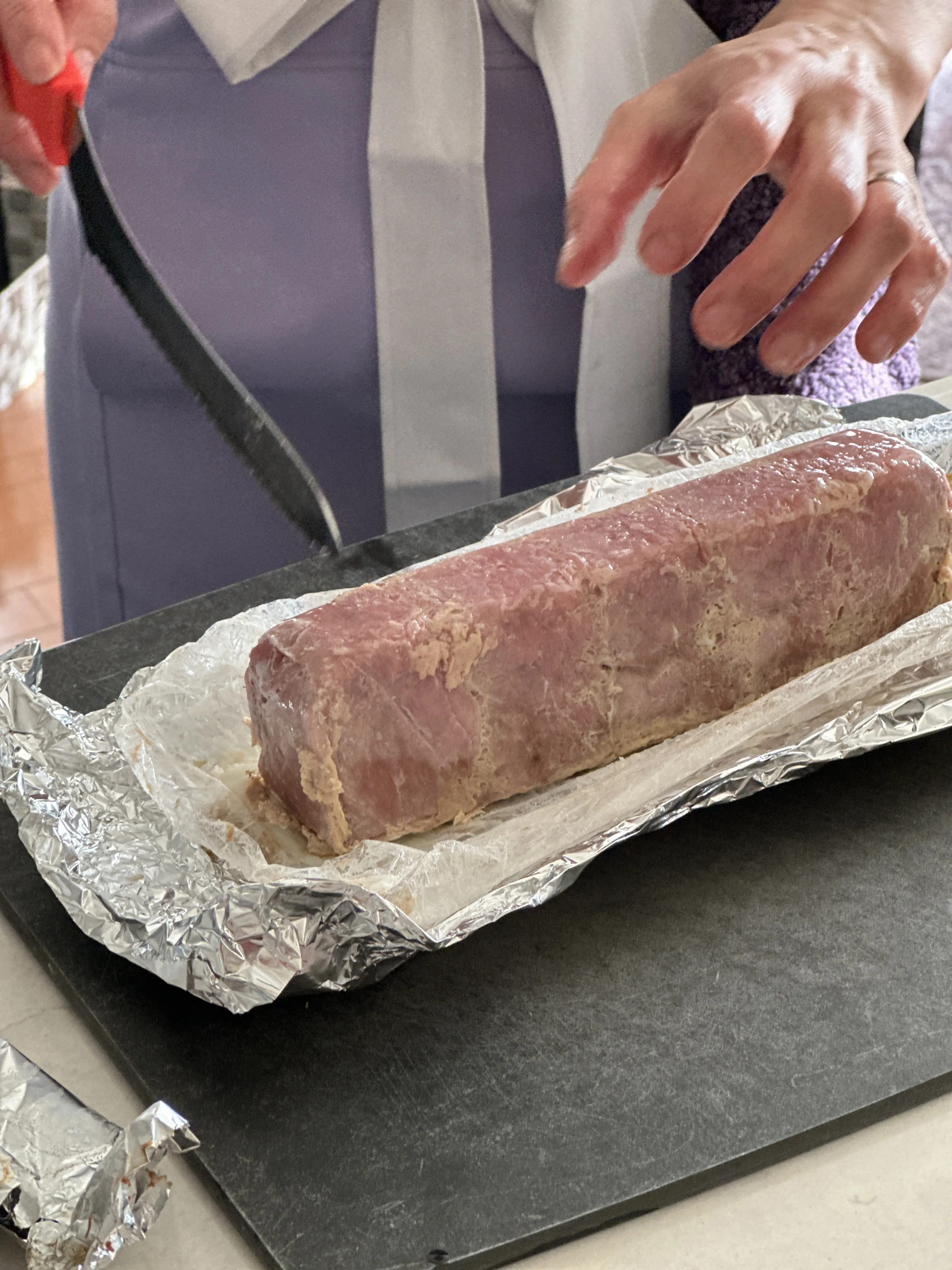 クリスマスカラーとしてZARAの赤トップス❤️を取り入れ、華やか気分で「パテ・ド・カンパーニュ」レッスンへ！_1_5-1