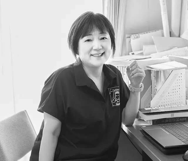 日本語教師  佐藤美奈子さん（63歳）  ２つの仕事をかけ持ちし、求められる喜びを知る