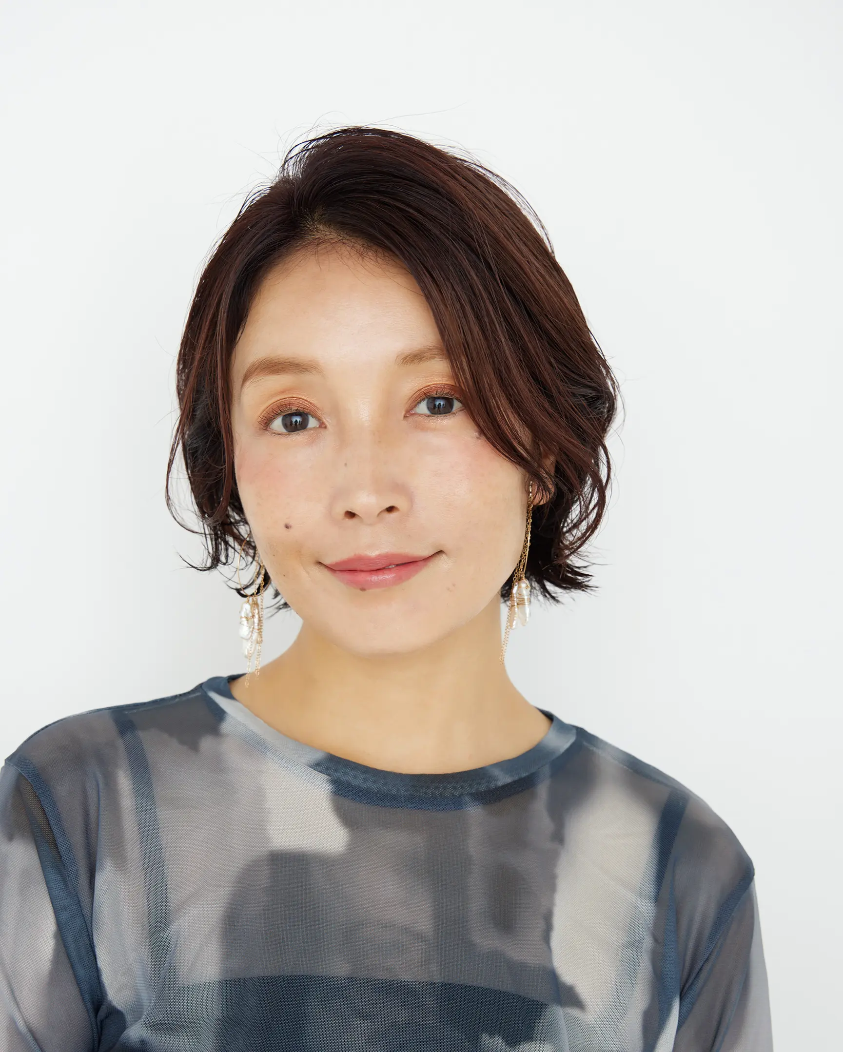 Webエクラ 40代50代 髪型 前から見たくびれボブヘアスタイル