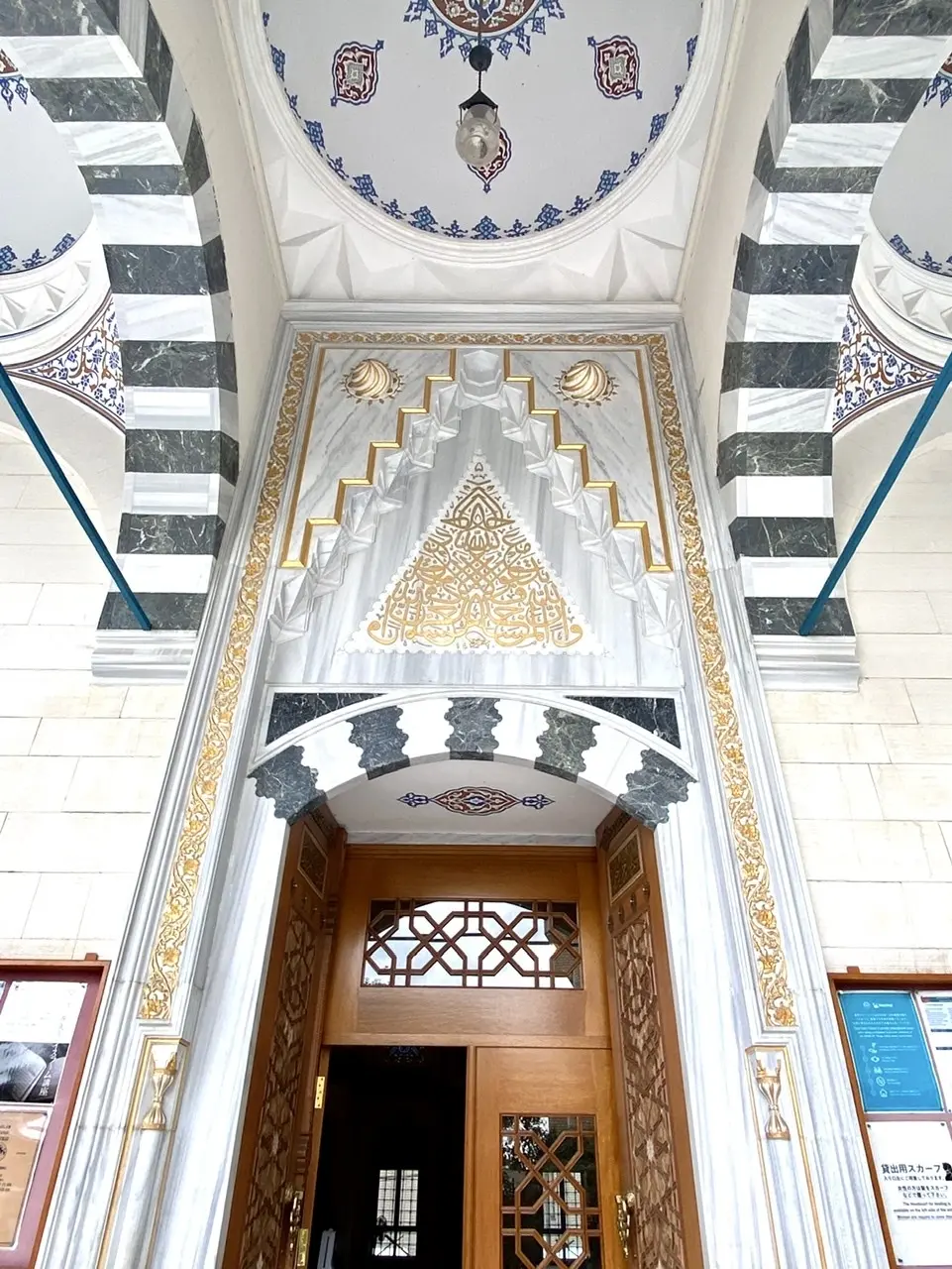 モスク入口