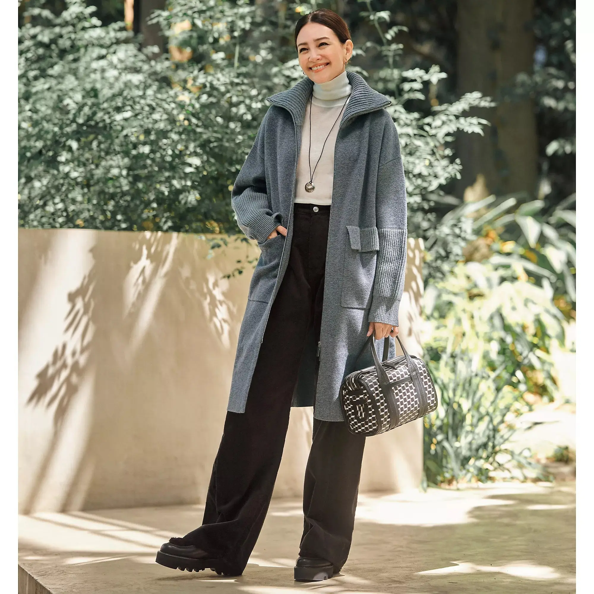 幸せな冬時間はお気に入りの一枚から！心地よく華やかな「エブリデイニット」_1_5