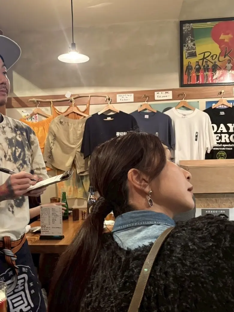 予約の出来ないもつ焼きの店。ファッションも飲みっぷりも男前な日。_1_9