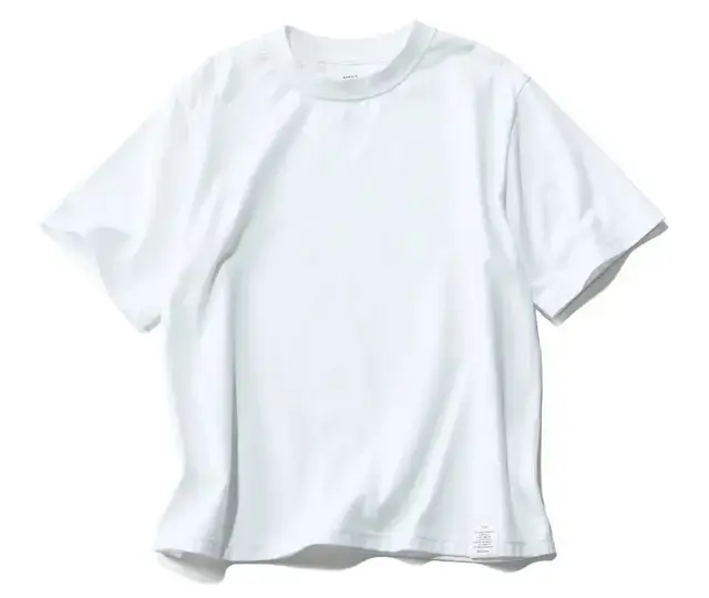 【50代、Tシャツの最適解】ちょうどいい”ゆったりT”は骨格タイプ別に選ぶのが正解