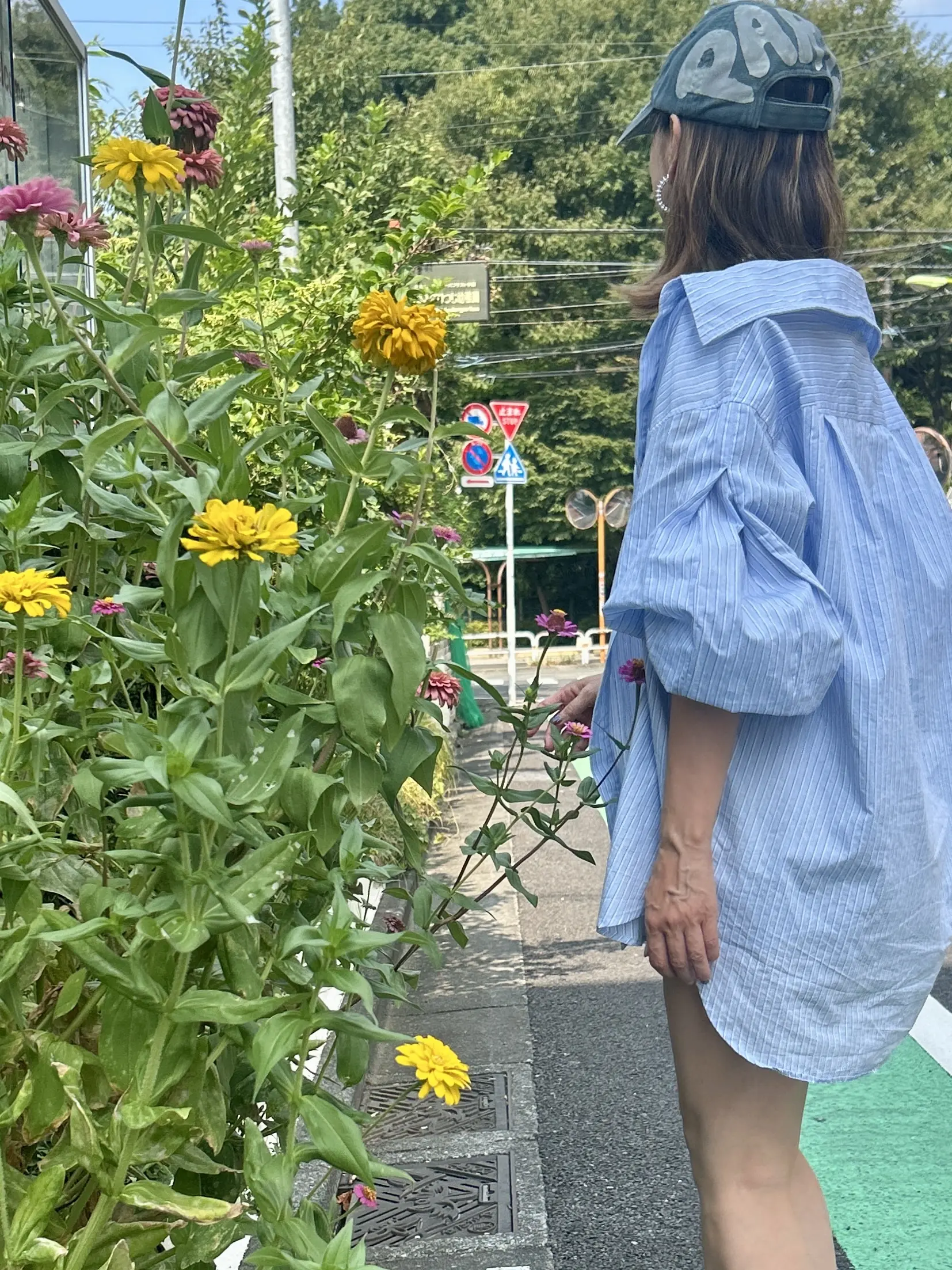 残暑を楽しむショートパンツ×長袖シャツで大人の遊び心style_1_7