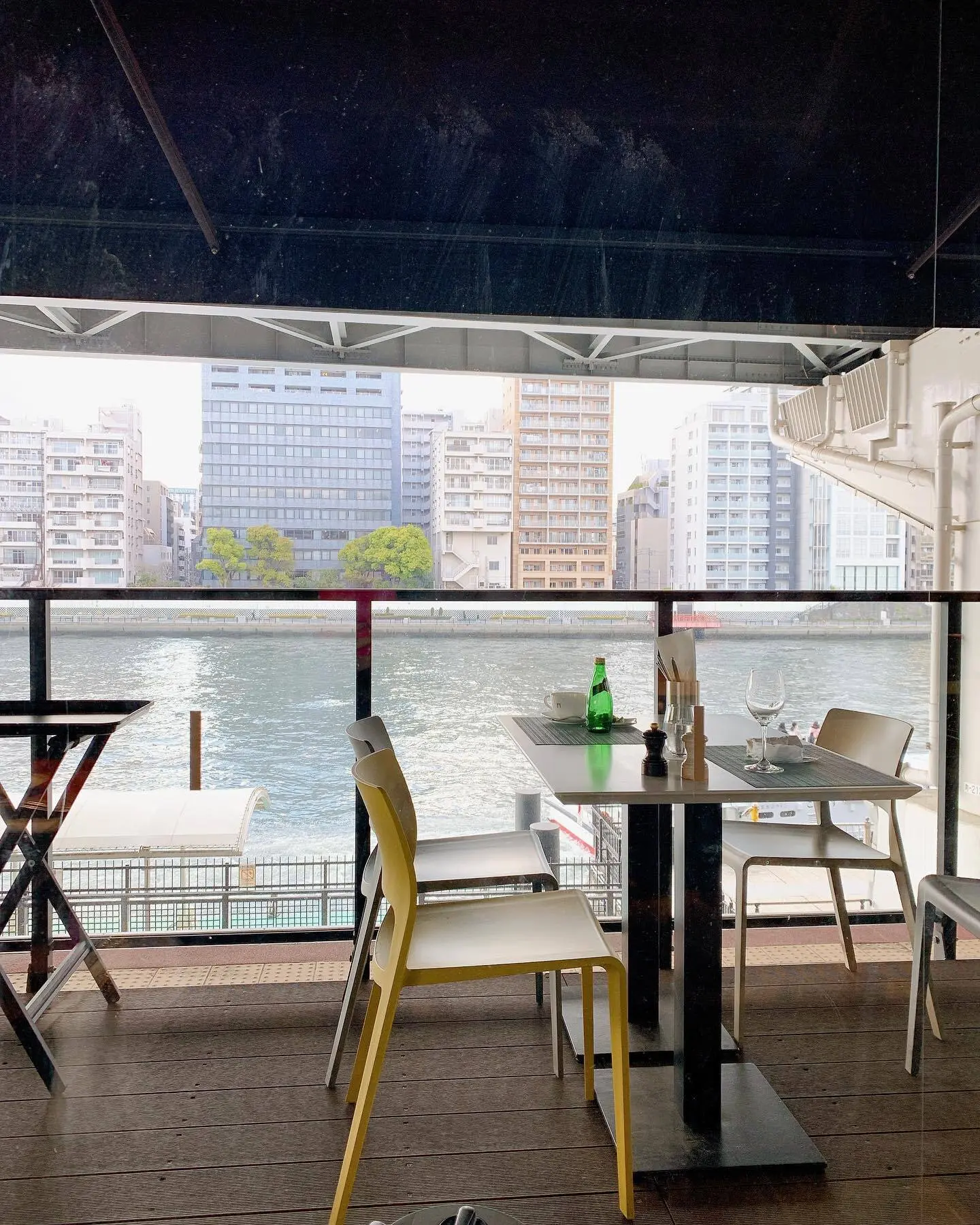 隅田川を眺めながらのんびりできるカフェへ。_1_2