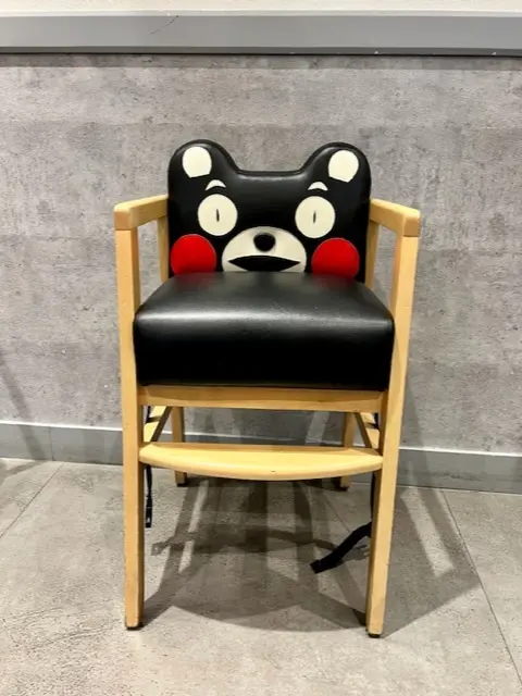 お子様用の椅子