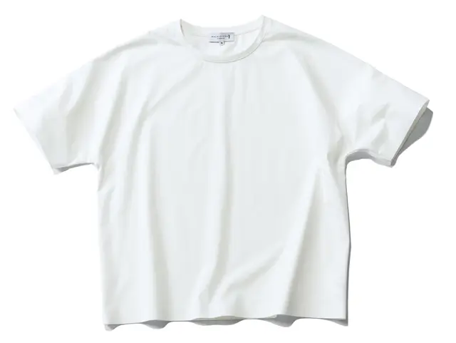 Tシャツ￥17,600／SANYO SHOKAI カスタマーサポート（マッキントッシュ ロンドン）　