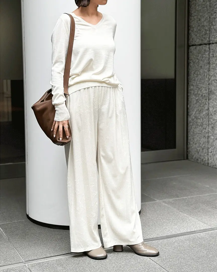 旅行・お出かけに最適！大人のための上品「ベロアパンツ」が優秀すぎる【E by eclat・50代ファッション】_1_4