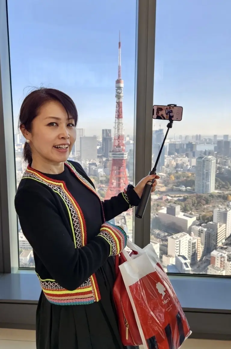 YUMIKOちゃんと東京タワーと自撮り棒