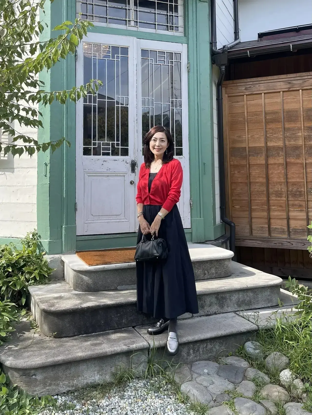 【おしゃれ好きな50代「ユニクロ・GU」コーデ】秋のおしゃれを楽しむアイテム豊富！端境期に活躍してくれるTシャツやインナーも！