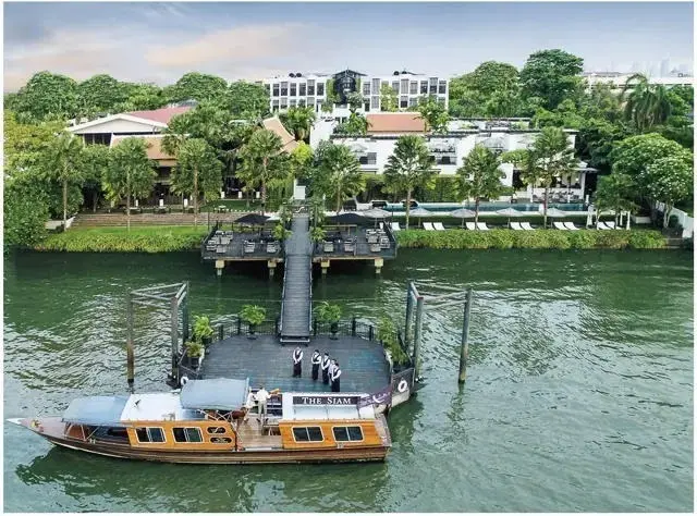 川沿いにたたずむラグジュアリーな隠れ家ホテルThe Siam