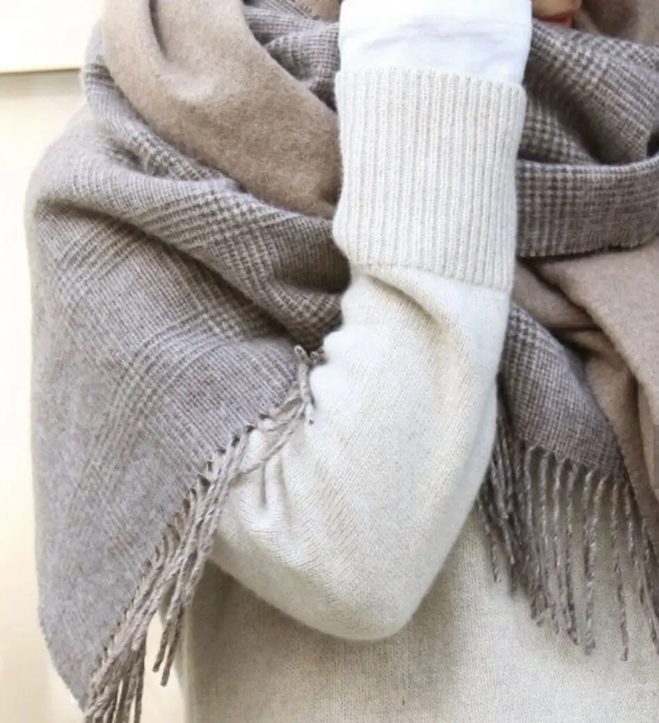 エクラ華組　佐藤綾子さん　ストールコーデ　スロー　製品写真